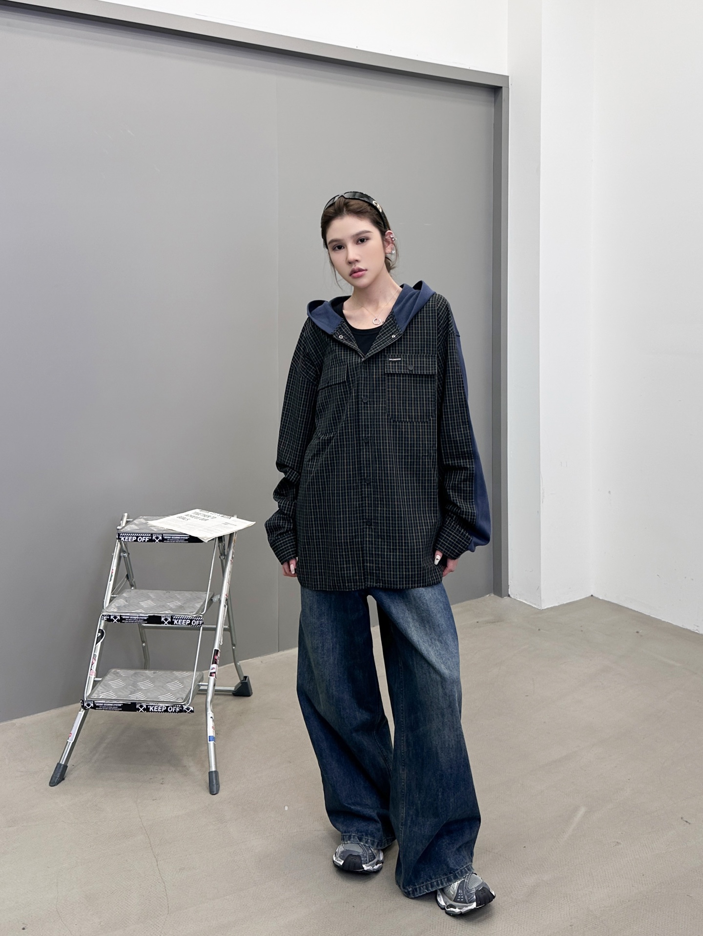 巴黎 ｜ 新款休闲开衫，成衣洗水炒色工艺，针梭织前后拼接做工，男女同款，尺码sml