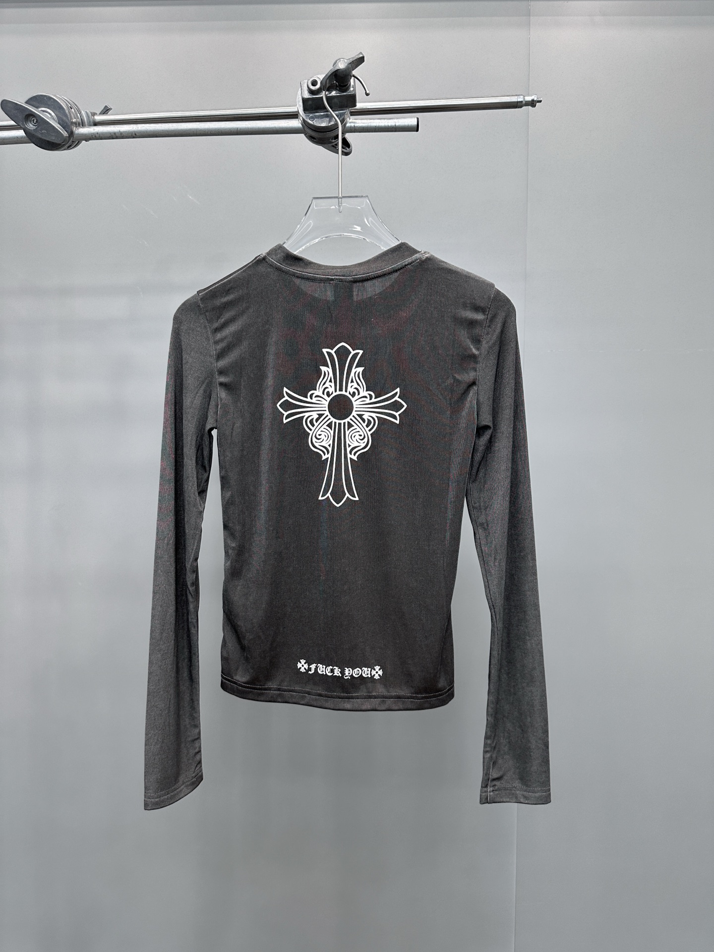 克罗心 ｜ 新款长袖打底t，成衣洗水炒色加多处印花工艺，休闲时尚，尺码sml