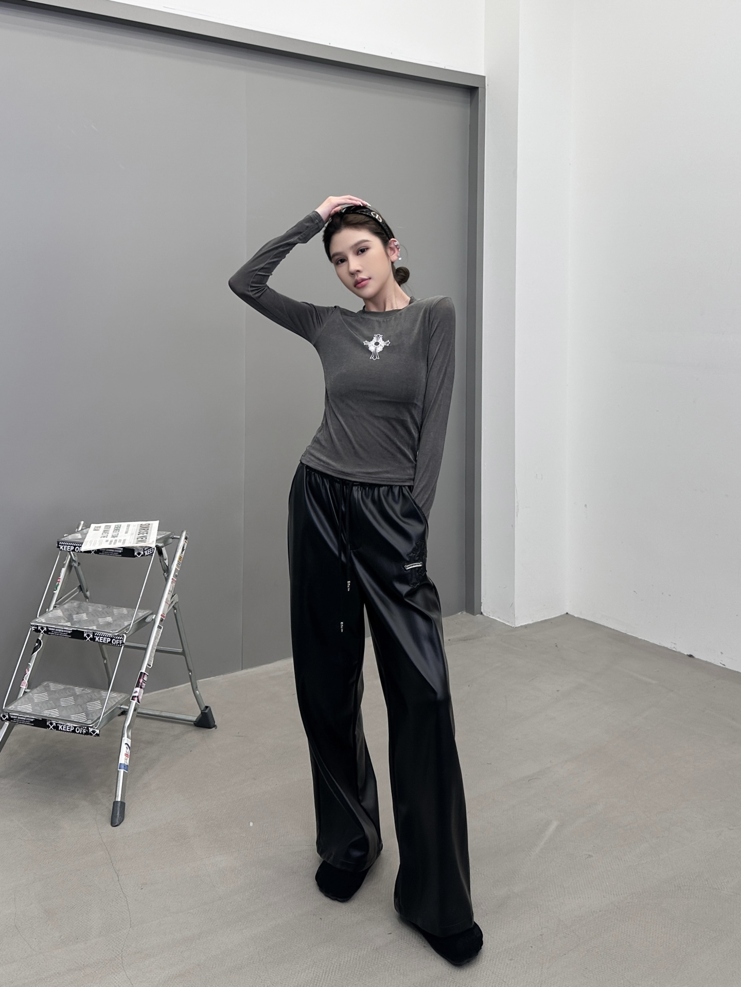 克罗心 ｜ 新款长袖打底t，成衣洗水炒色加多处印花工艺，休闲时尚，尺码sml