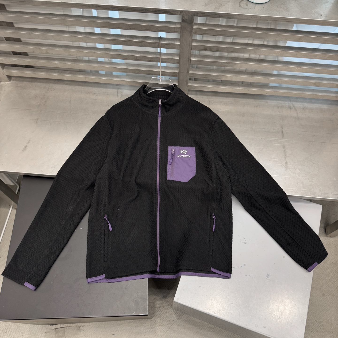 鸟 ｜ 新款保暖开衫，经典刺绣标，进口最新透气保暖摇粒绒面料，撞色拉链口袋款式，男女同款，尺码sml