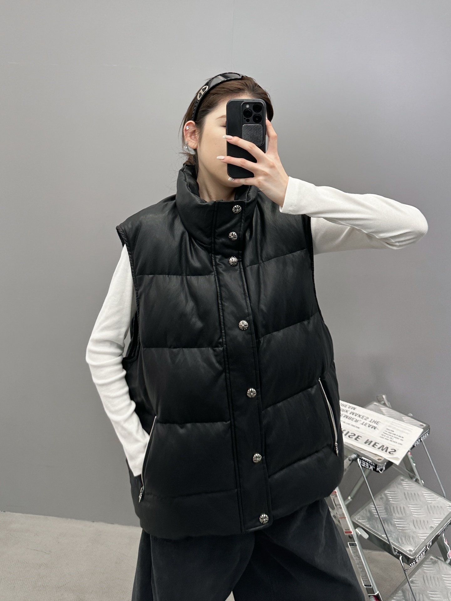 克罗心 ｜ 新款环保皮羽绒马甲，进口金属丝环保pu面料，填充90鹅绒，男女同款，尺码sml