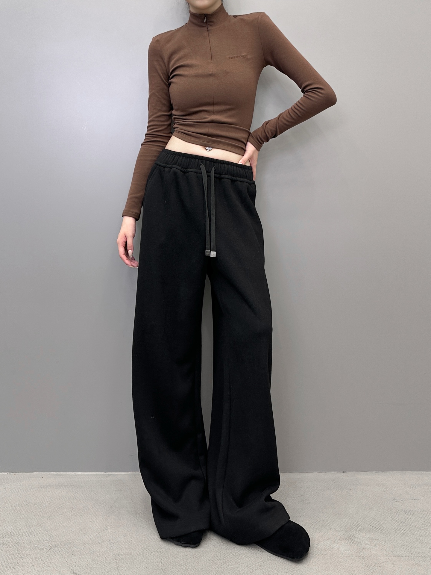 克罗心 ｜ 新款休闲裤，羊毛混纺加厚面料，休闲时尚，男女同款，尺码sml