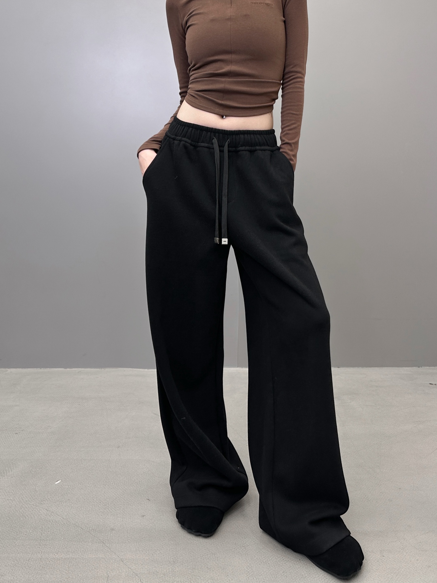 克罗心 ｜ 新款休闲裤，羊毛混纺加厚面料，休闲时尚，男女同款，尺码sml