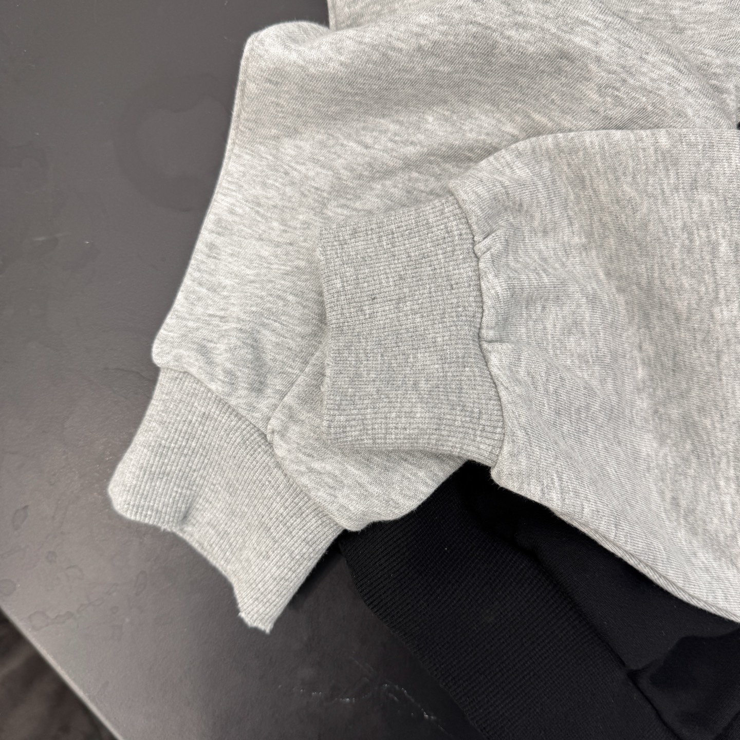 巴黎 ｜ 新款卫衣开衫，成衣洗水喷色吊磨工艺加刺绣印花丙烯撞色做工，男女同款，尺码sml