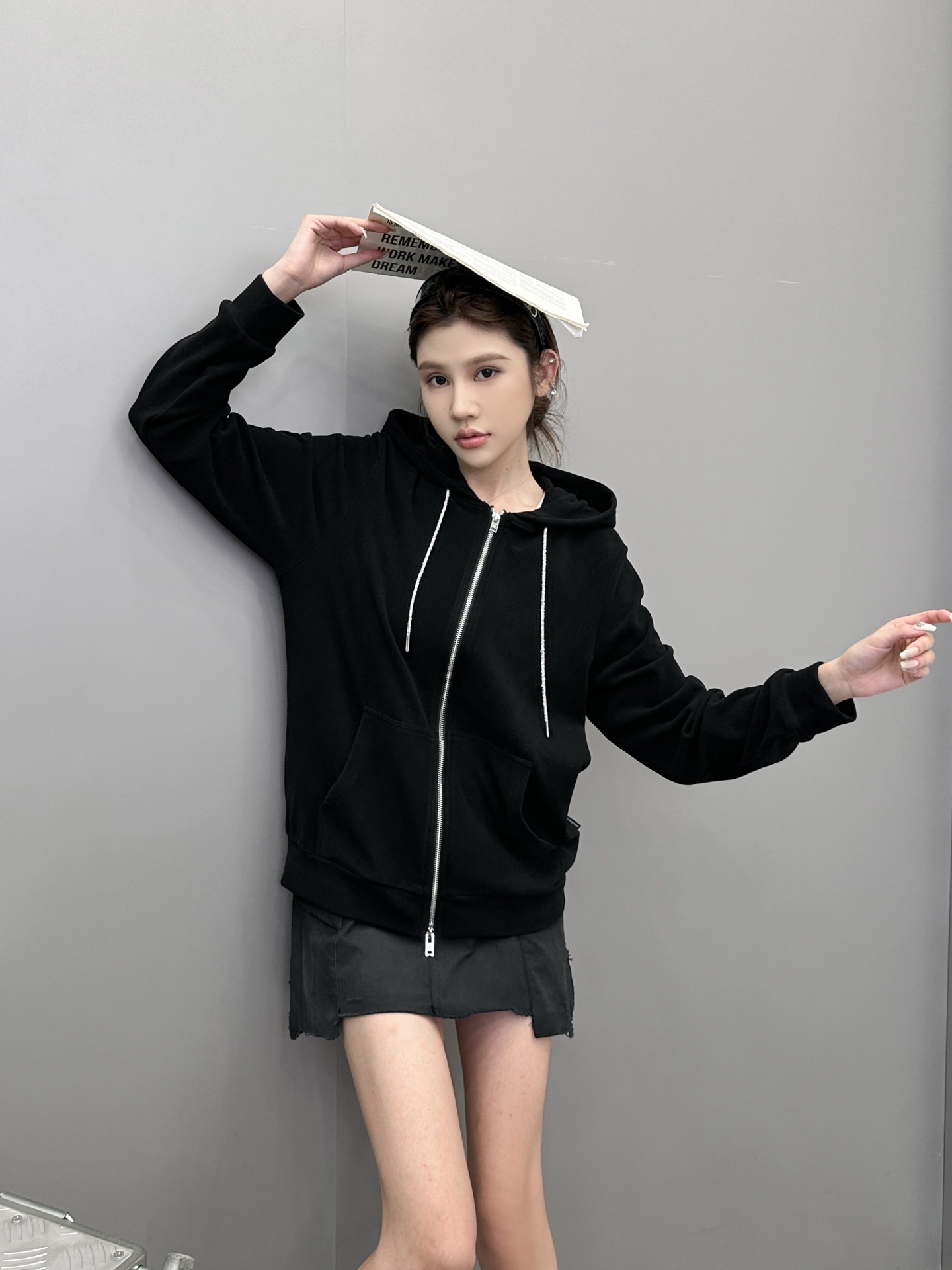 大王 ｜ 新款卫衣开衫，进口德绒双面磨毛面料，全钻抽绳，休闲时尚，尺码sml