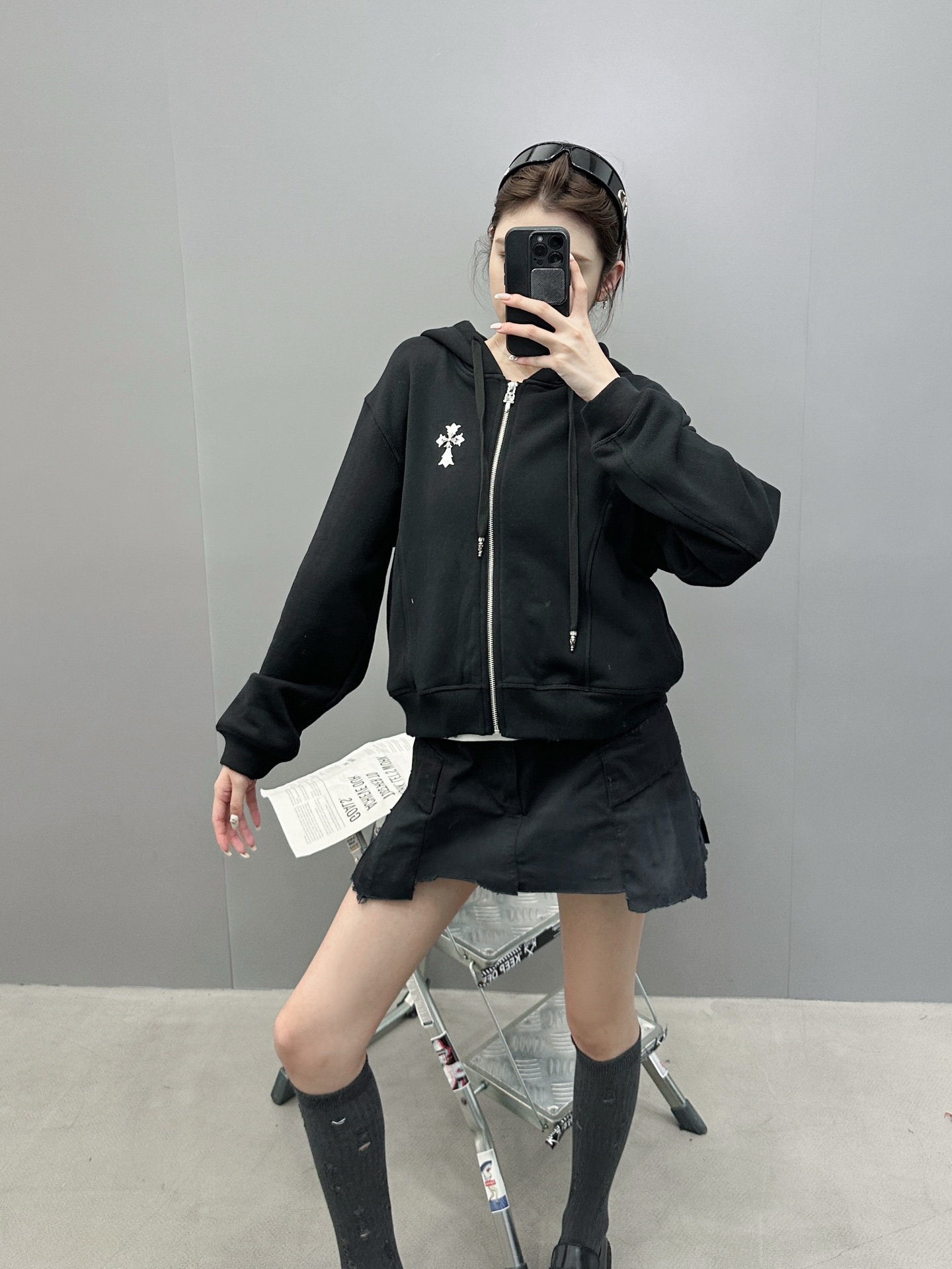 克罗心 ｜ 新款卫衣开衫，经典手工十字标，成衣洗水吊磨工艺，结构卫衣开衫款式，尺码sml