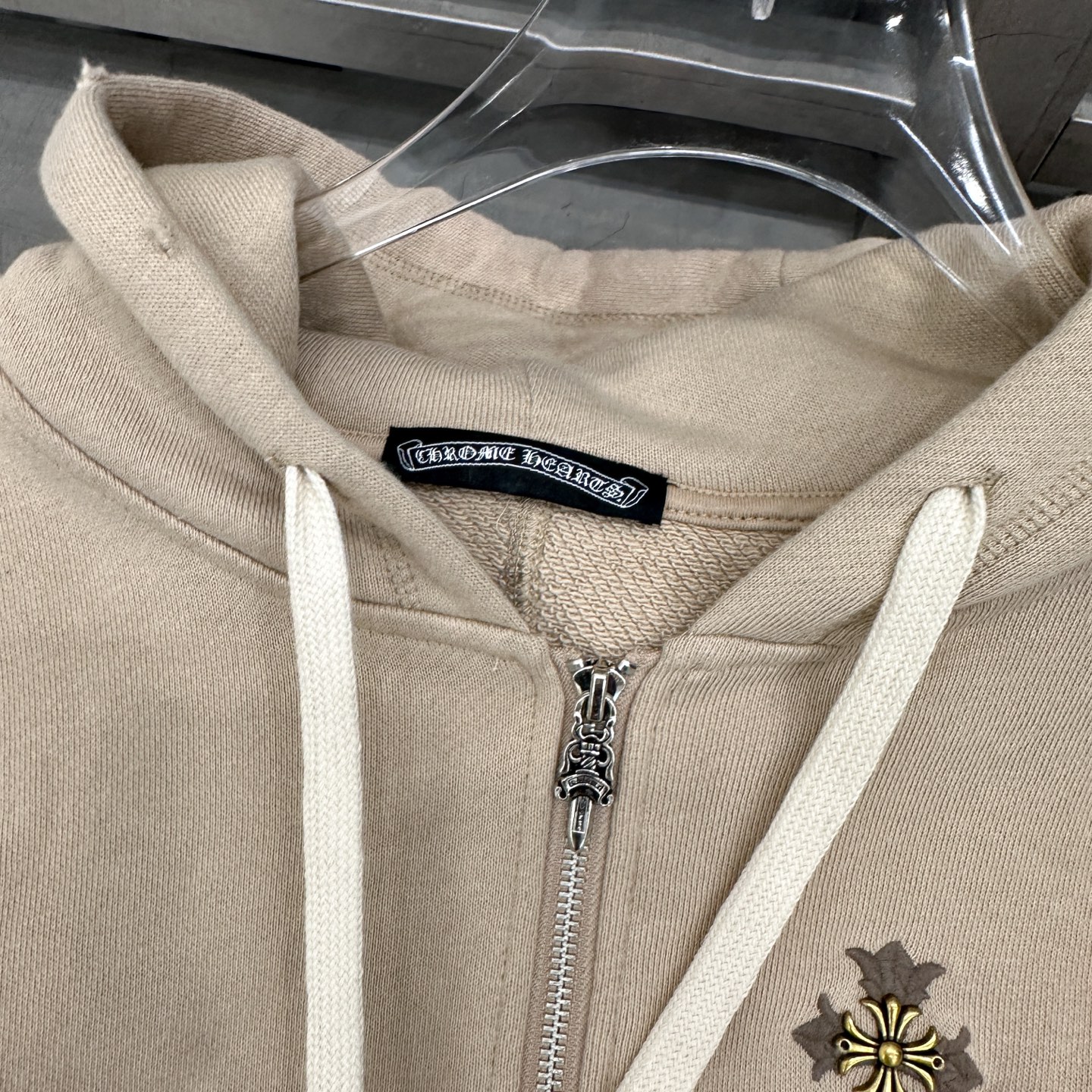 克罗心 ｜ 新款卫衣开衫，经典手工十字标，成衣洗水吊磨工艺，结构卫衣开衫款式，尺码sml