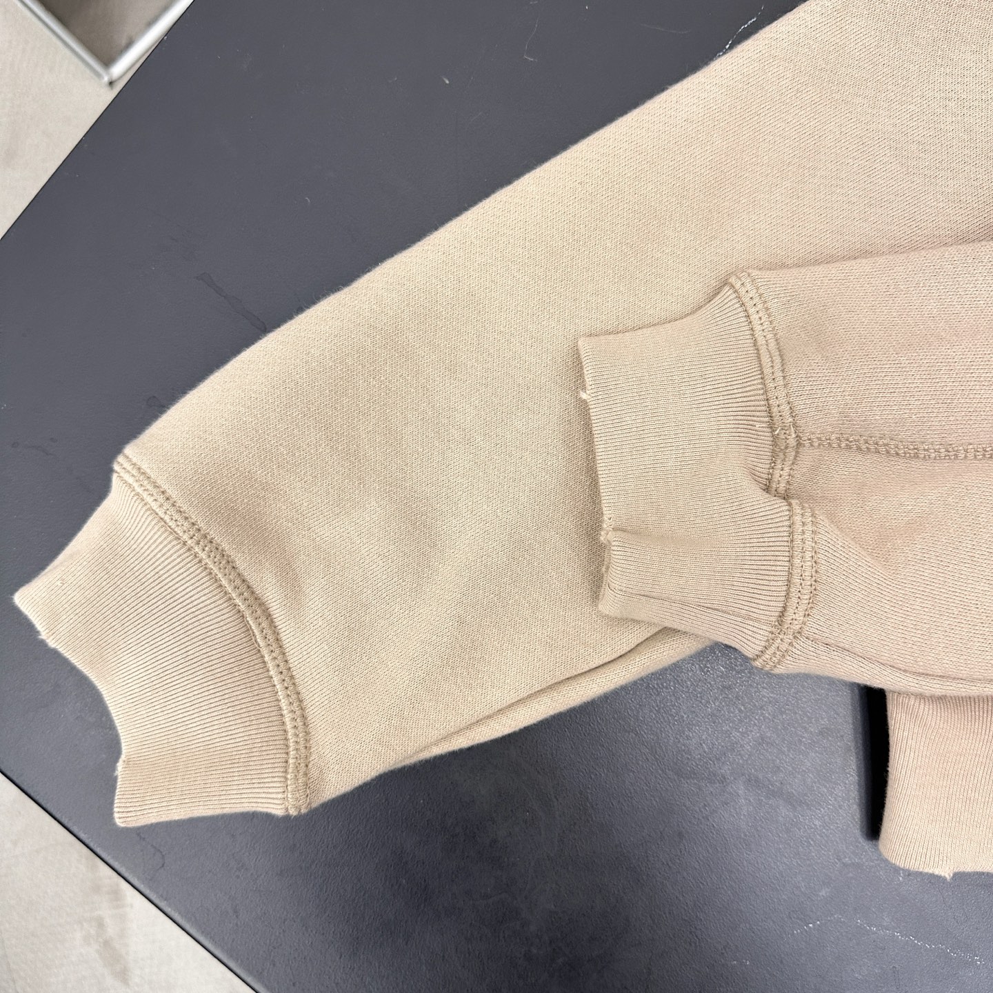 克罗心 ｜ 新款卫衣开衫，经典手工十字标，成衣洗水吊磨工艺，结构卫衣开衫款式，尺码sml