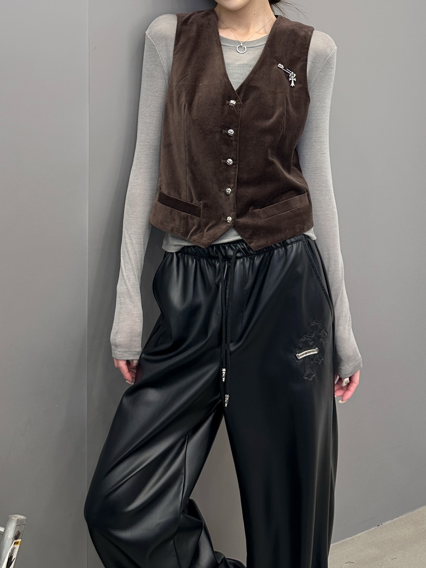 克罗心 ｜ 新款休闲马甲，成衣洗水加软工艺，经典品牌五金配饰，高密灯芯绒面料，男女同款，尺码sml