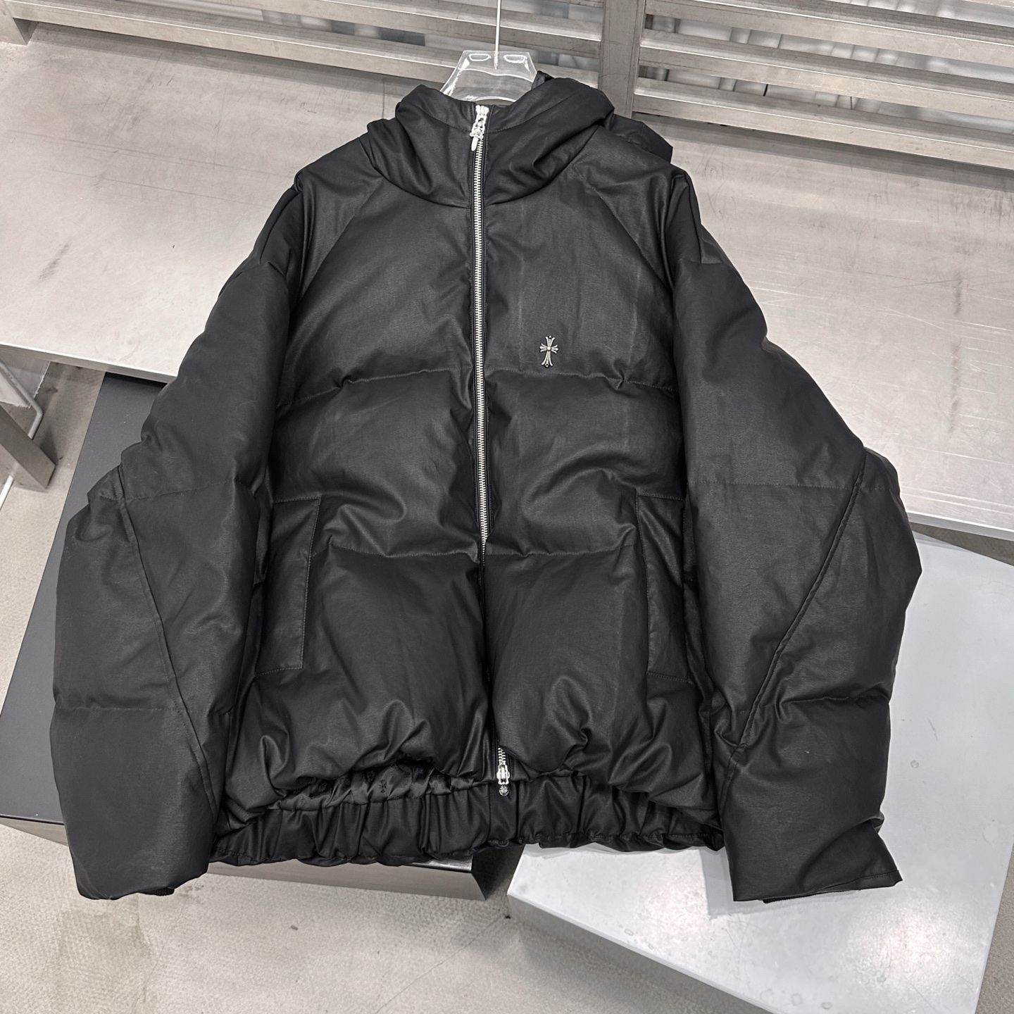 克罗心 ｜ 新款羽绒服，日本进口莱赛尔亚麻涂层面料加重沙洗工艺，90%鹅绒，男女同款，尺码sml