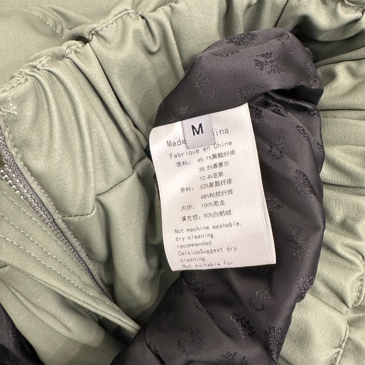 克罗心 ｜ 新款羽绒服，日本进口莱赛尔亚麻涂层面料加重沙洗工艺，90%鹅绒，男女同款，尺码sml