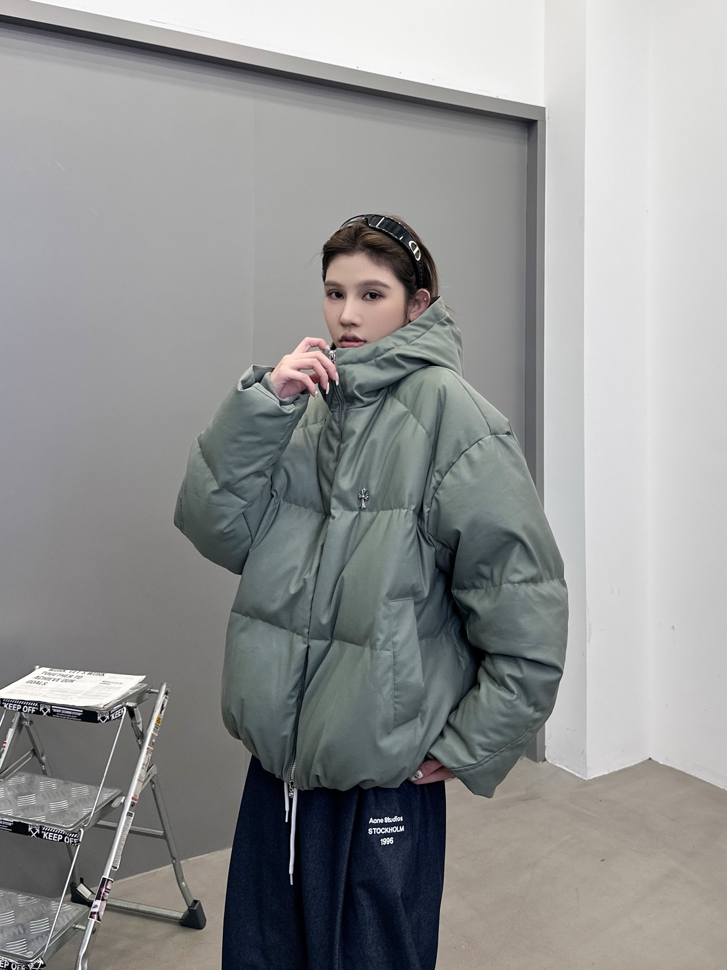 克罗心 ｜ 新款羽绒服，日本进口莱赛尔亚麻涂层面料加重沙洗工艺，90%鹅绒，男女同款，尺码sml