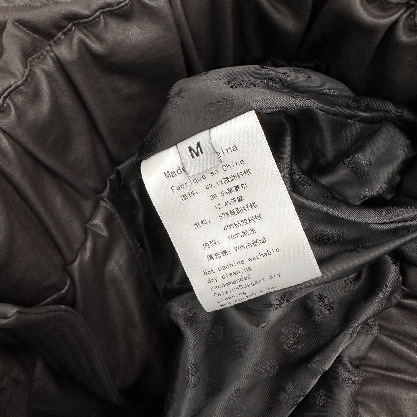 克罗心 ｜ 新款羽绒服，日本进口莱赛尔亚麻涂层面料加重沙洗工艺，90%鹅绒，男女同款，尺码sml