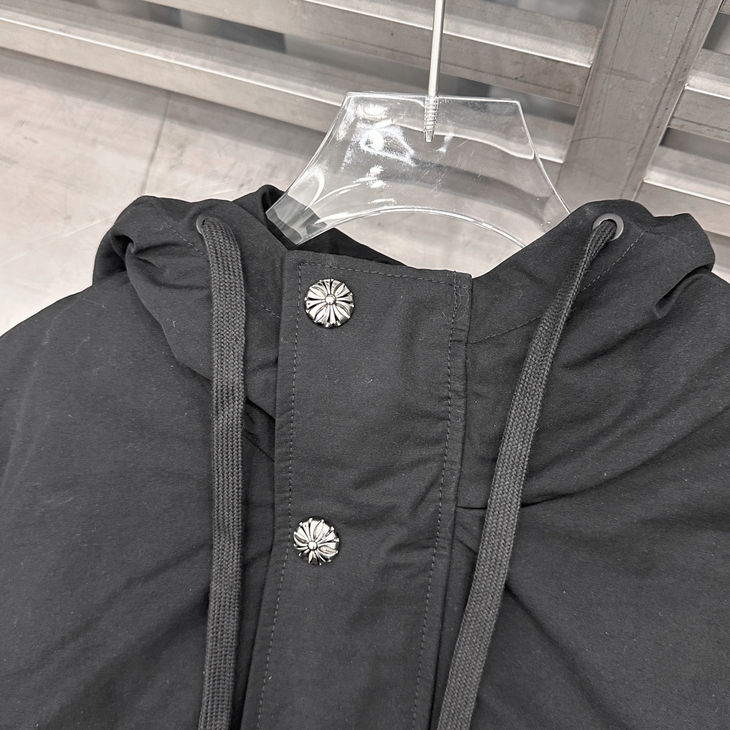 克罗心 ｜ 新款羽绒服，经典刺绣标，莱赛尔棉面料，90鹅绒，男女同款，尺码sml