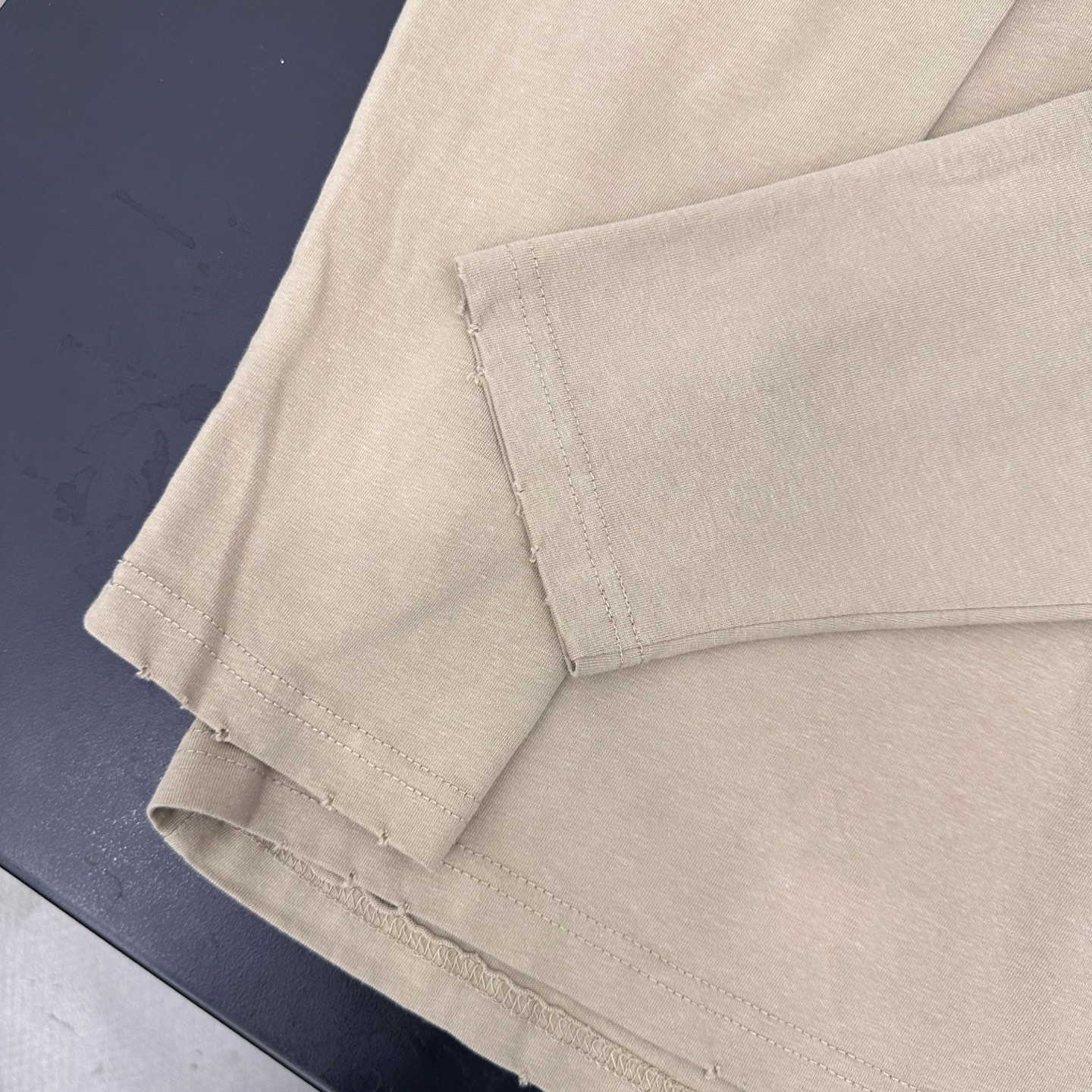 Acne ｜ 新款长袖t，成衣洗水喷色吊磨加印花工艺，男女同款，尺码sml