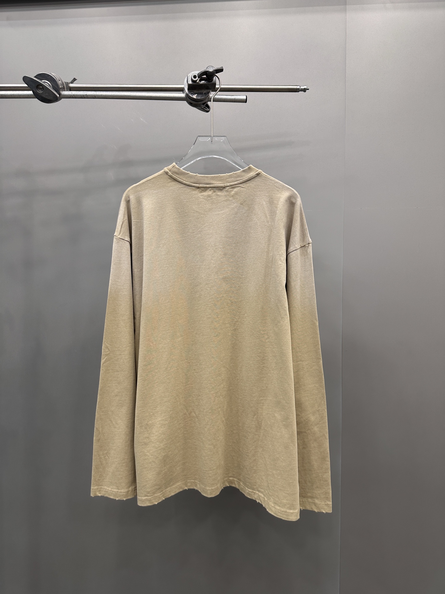 Acne ｜ 新款长袖t，成衣洗水喷色吊磨加印花工艺，男女同款，尺码sml