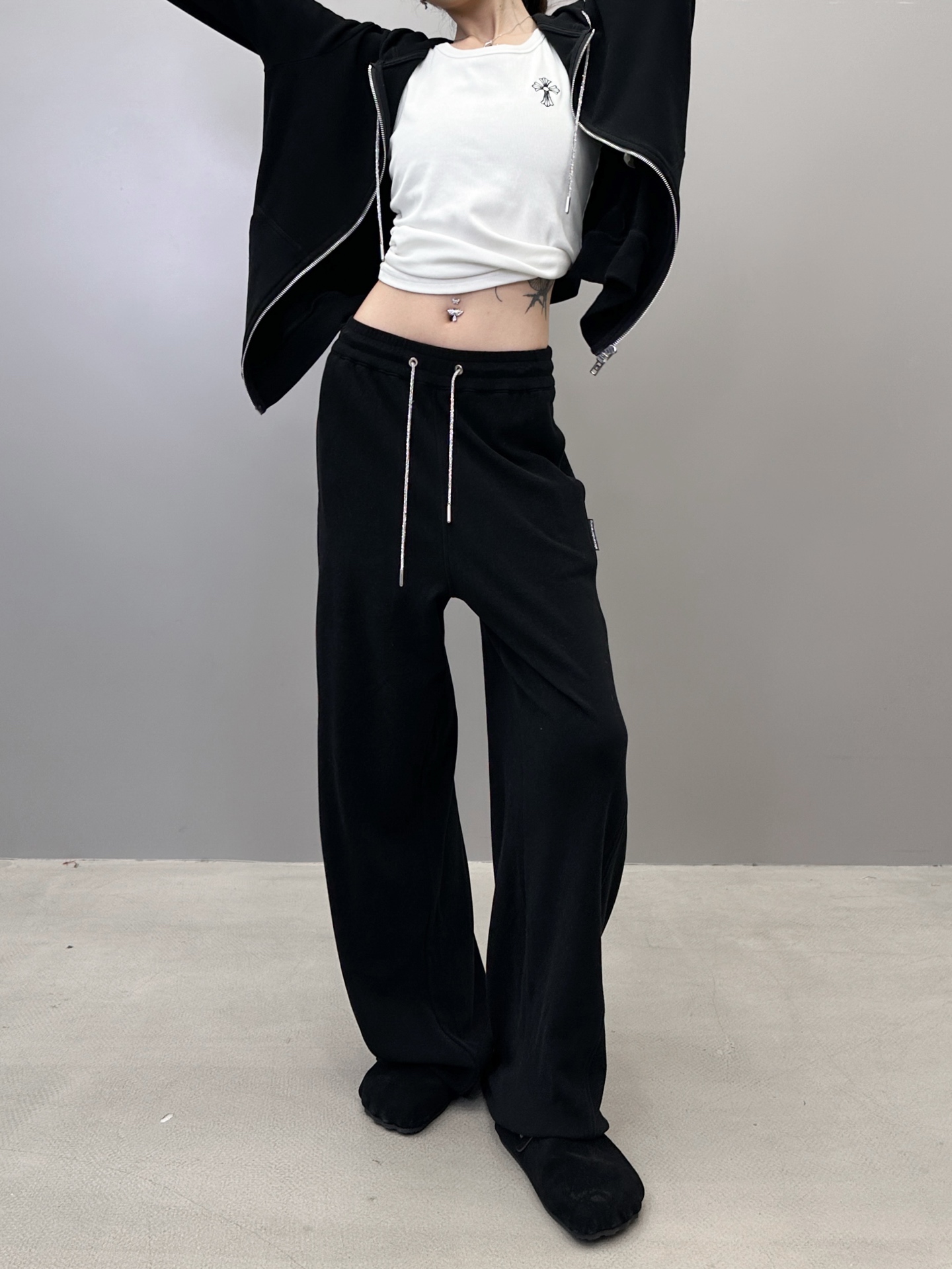 大王 ｜ 新款休闲裤，进口高密保暖摇粒绒面料，经典全钻抽绳，休闲时尚，尺码sml