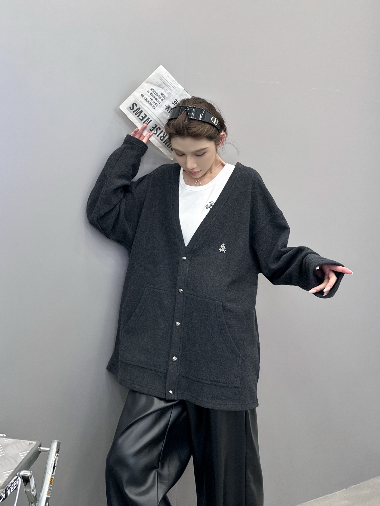 克罗心 ｜ 新款开衫，全身多处切皮手工刺绣十字标，进口羊毛混纺面料，男女同款，尺码sml