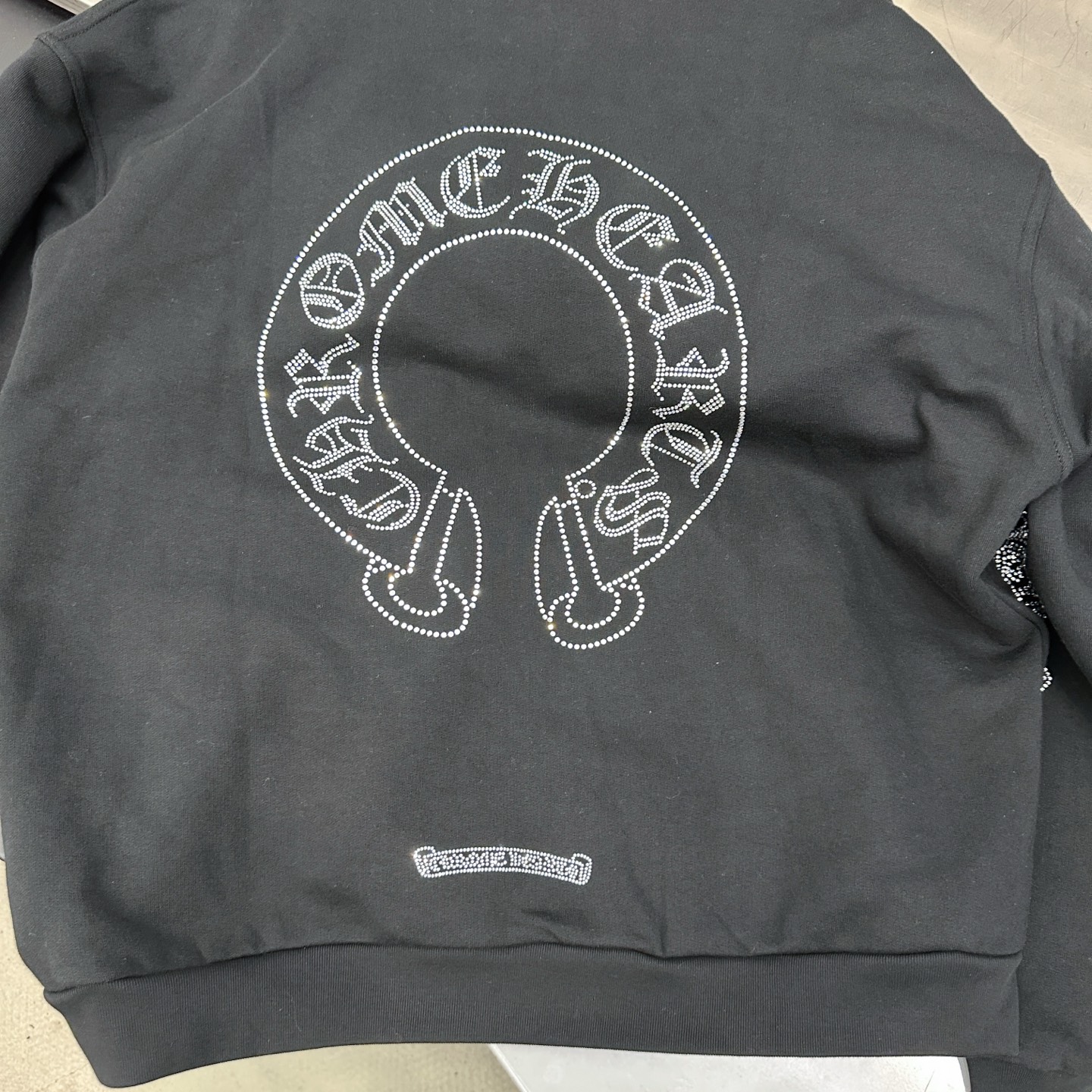 克罗心 ｜ 新款卫衣开衫，成衣洗水烫钻工艺，休闲时尚男女同款，尺码sml