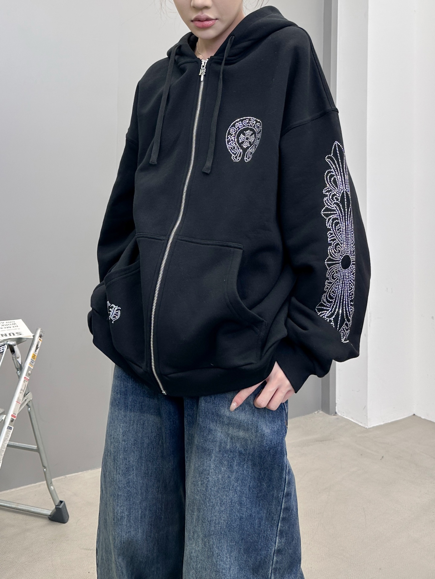 克罗心 ｜ 新款卫衣开衫，成衣洗水烫钻工艺，休闲时尚男女同款，尺码sml