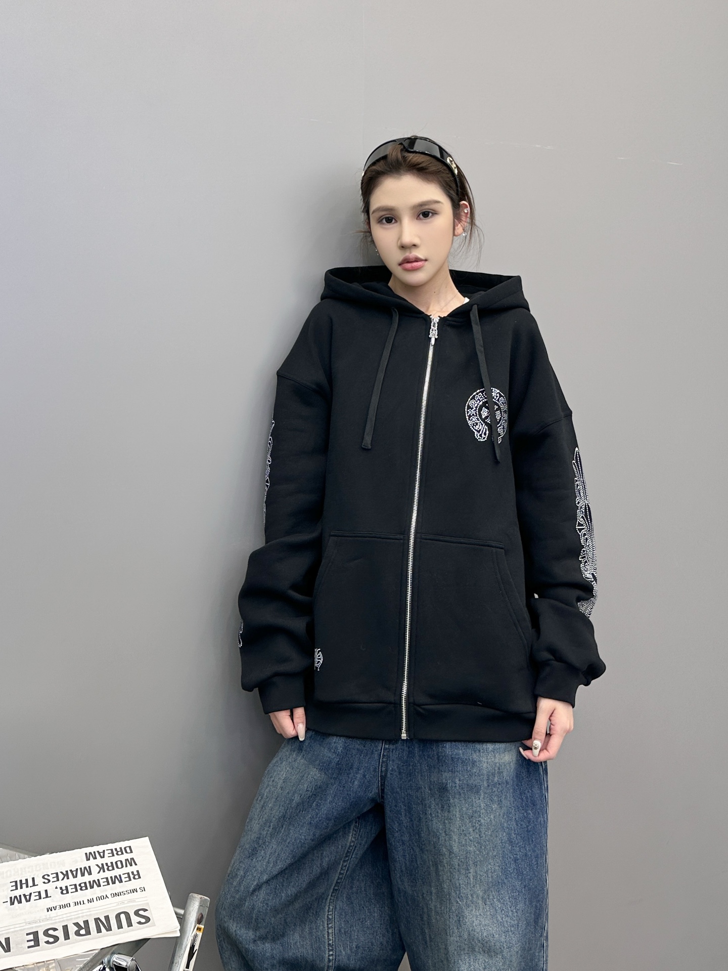 克罗心 ｜ 新款卫衣开衫，成衣洗水烫钻工艺，休闲时尚男女同款，尺码sml