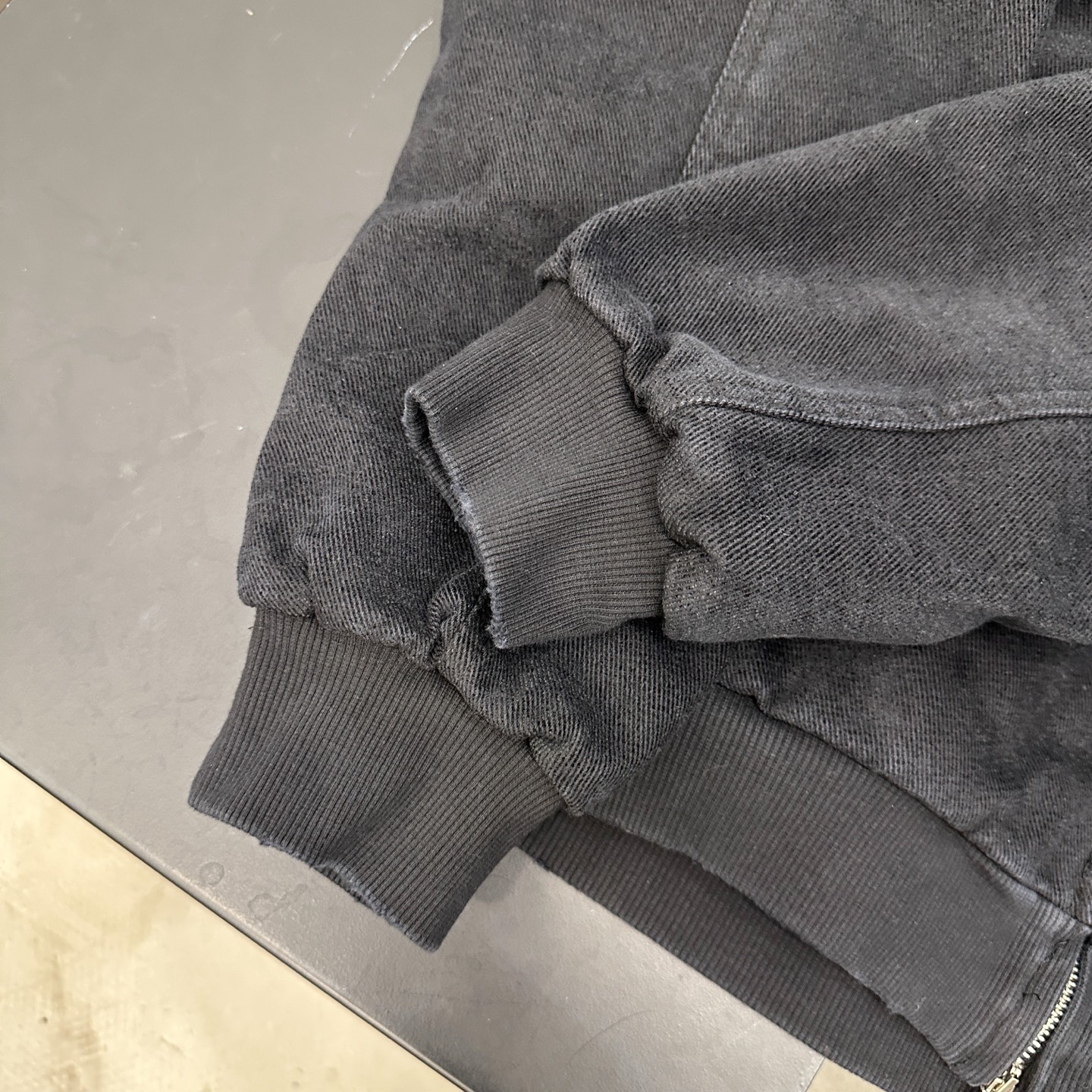 克罗心 ｜ 新款牛仔外套，成衣洗水加经典五金十字标，进口高密特殊牛仔面料加摇粒绒高密里布，时尚保暖，男女