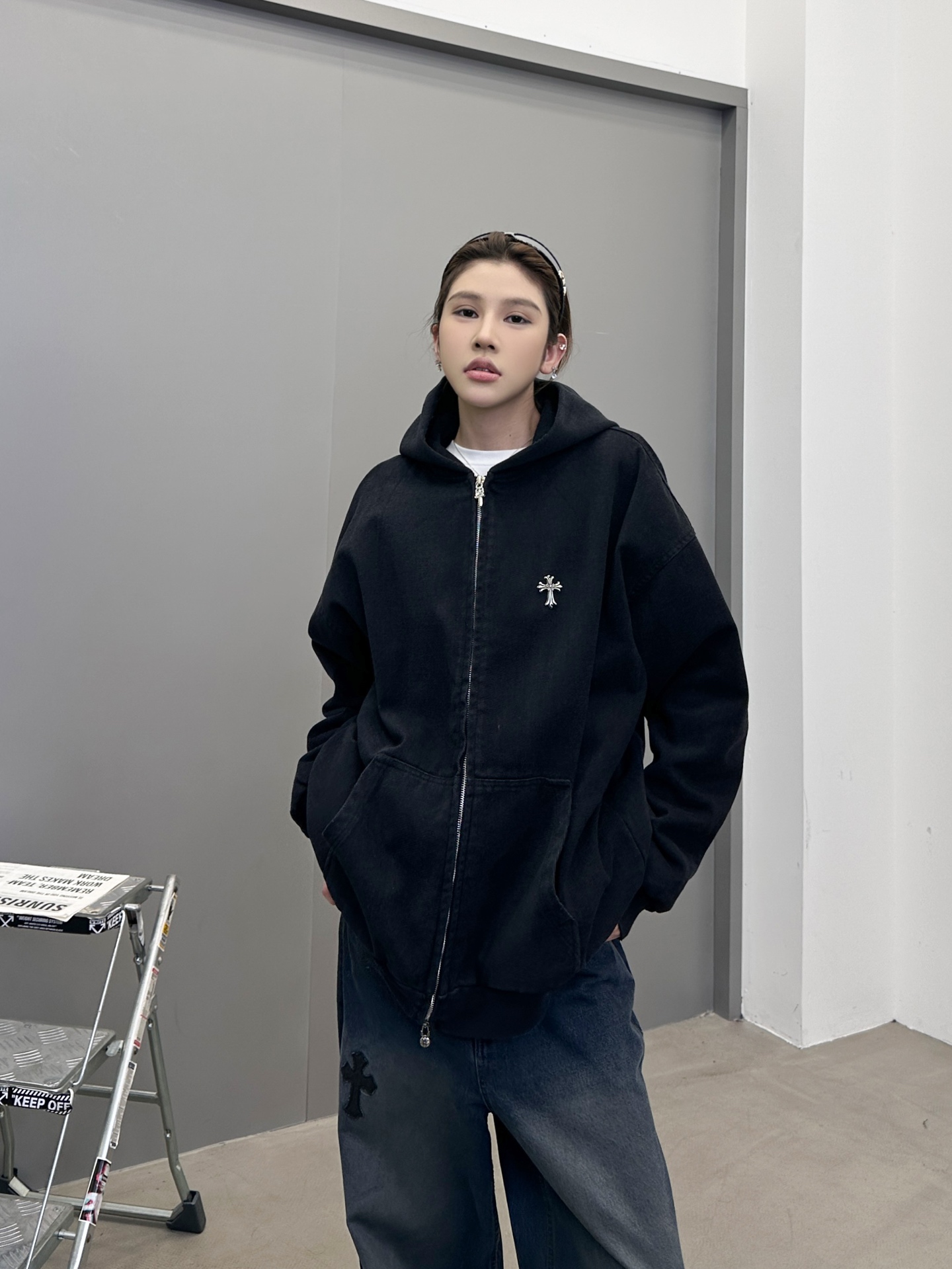 克罗心 ｜ 新款牛仔外套，成衣洗水加经典五金十字标，进口高密特殊牛仔面料加摇粒绒高密里布，时尚保暖，男女