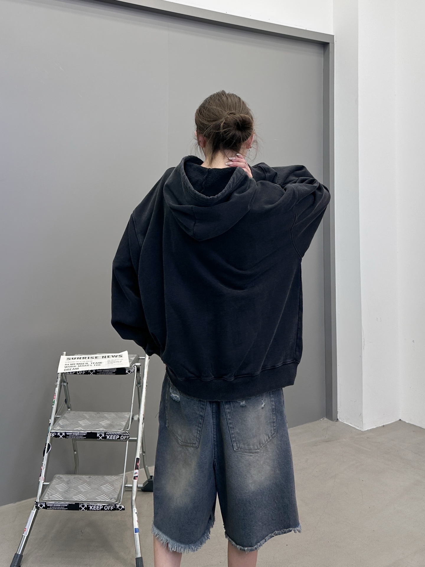 巴黎 ｜ 新款卫衣开衫，成衣洗水炒色吊磨工艺加经典刺绣标，男女同款，尺码sml