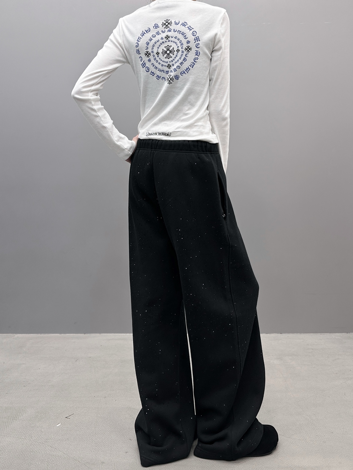 克罗心 ｜ 新款卫裤，经典硅胶闪粉印花标，全身烫钻工艺，休闲时尚，尺码sml