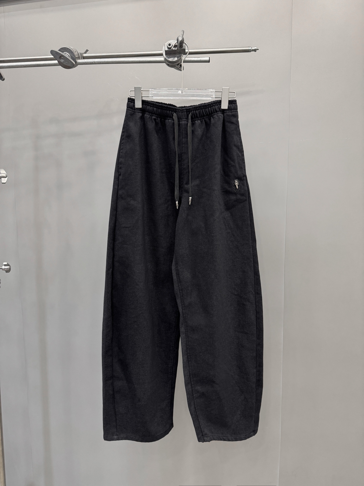 克罗心 ｜ 新款休闲裤，成衣洗水加软工艺，经典刺绣标，特殊加绒混纺面料，男女同款，尺码sml