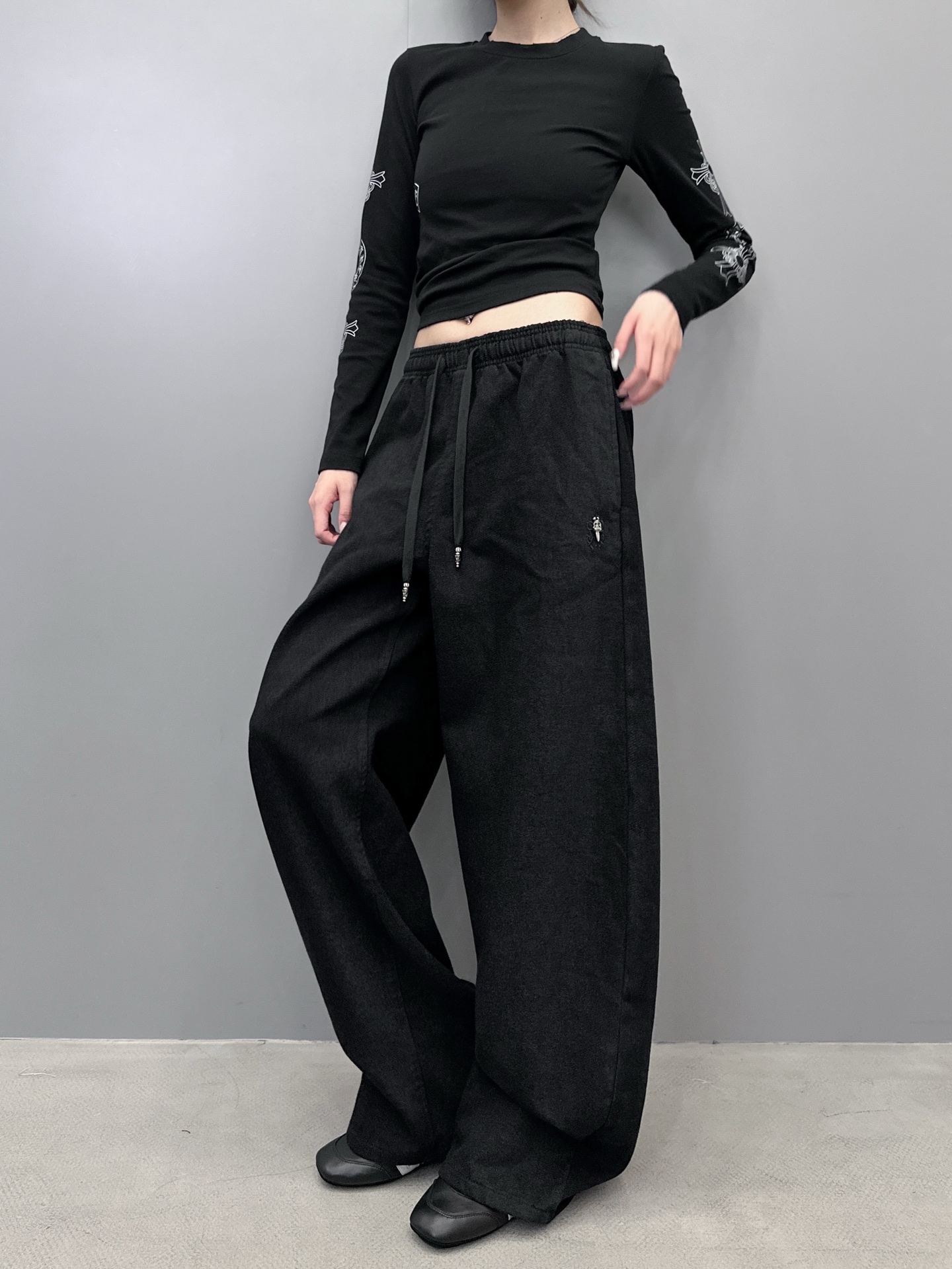 克罗心 ｜ 新款休闲裤，成衣洗水加软工艺，经典刺绣标，特殊加绒混纺面料，男女同款，尺码sml