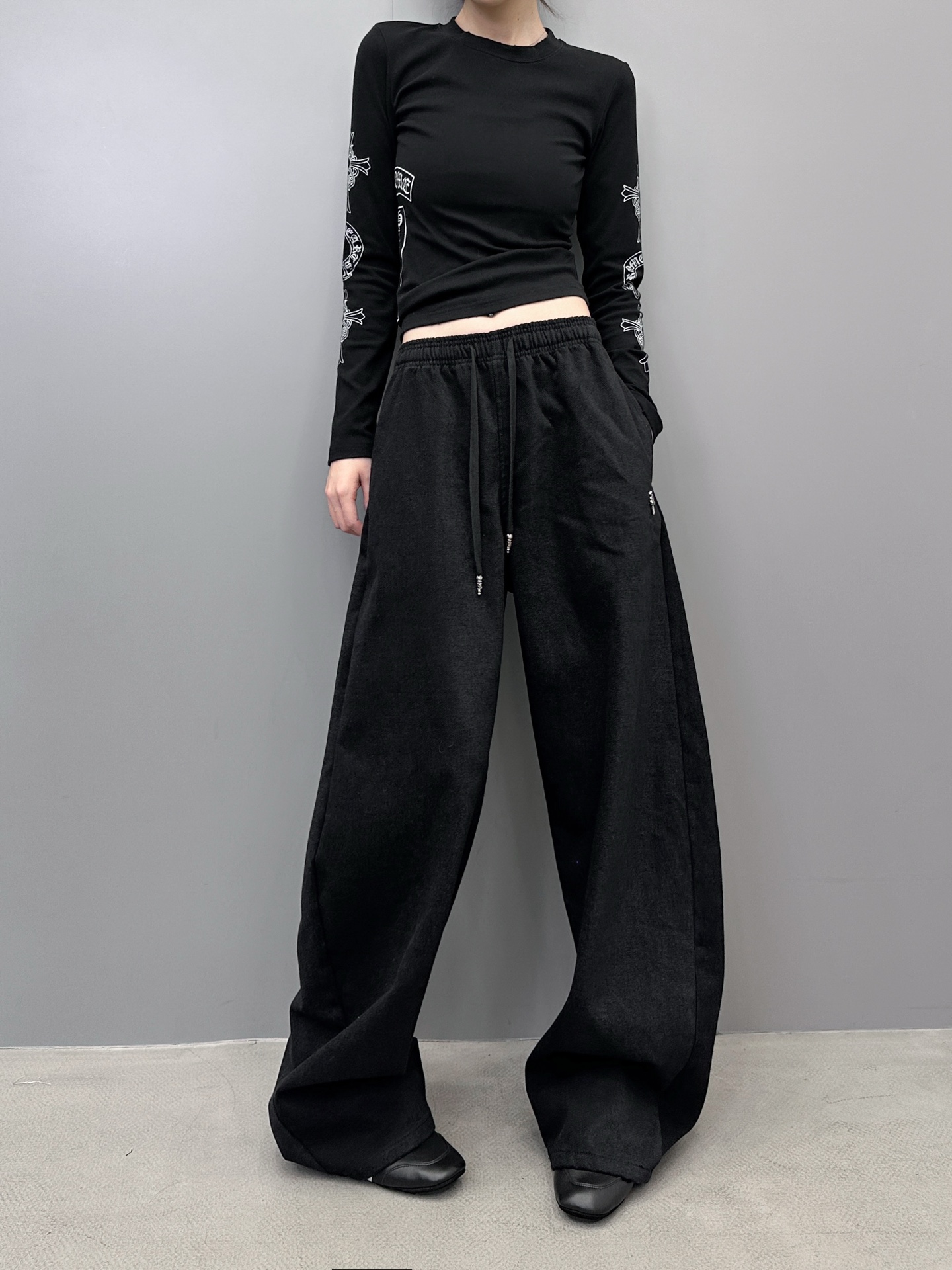 克罗心 ｜ 新款休闲裤，成衣洗水加软工艺，经典刺绣标，特殊加绒混纺面料，男女同款，尺码sml