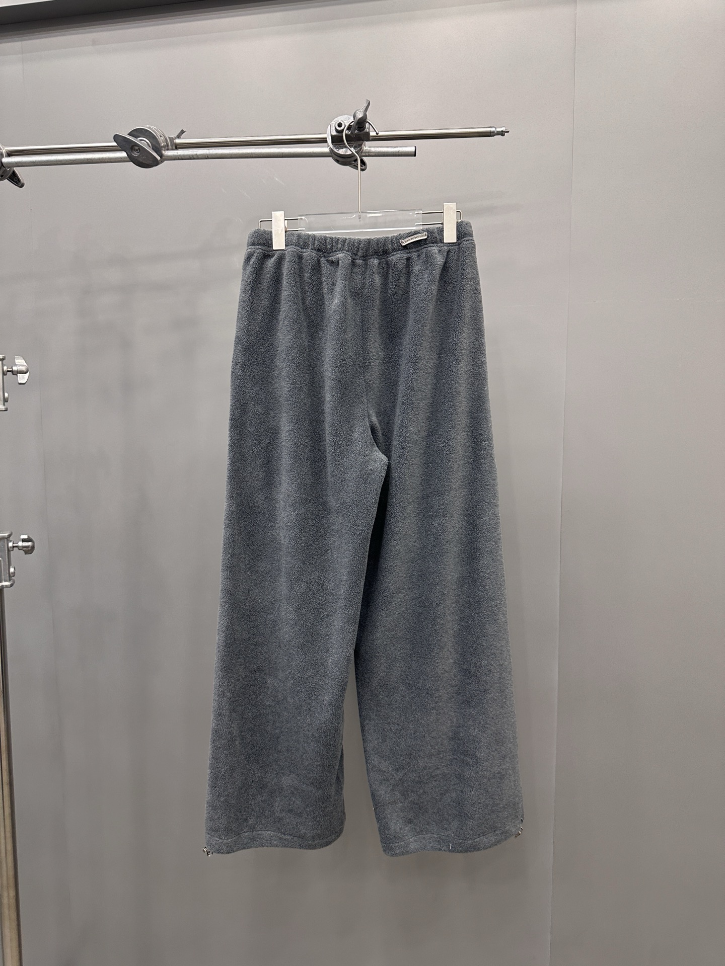 克罗心 ｜ 新款休闲裤，经典刺绣标，高密保暖摇粒绒面料，时尚休闲版型，男女同款，尺码sml