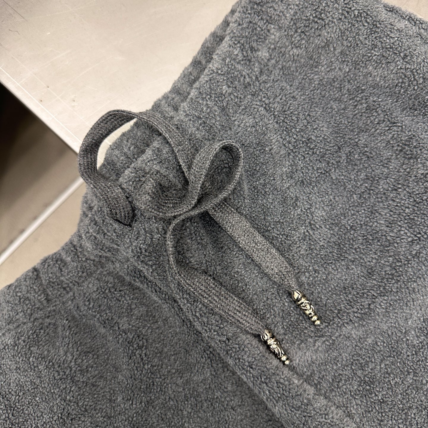 克罗心 ｜ 新款休闲裤，经典刺绣标，高密保暖摇粒绒面料，时尚休闲版型，男女同款，尺码sml