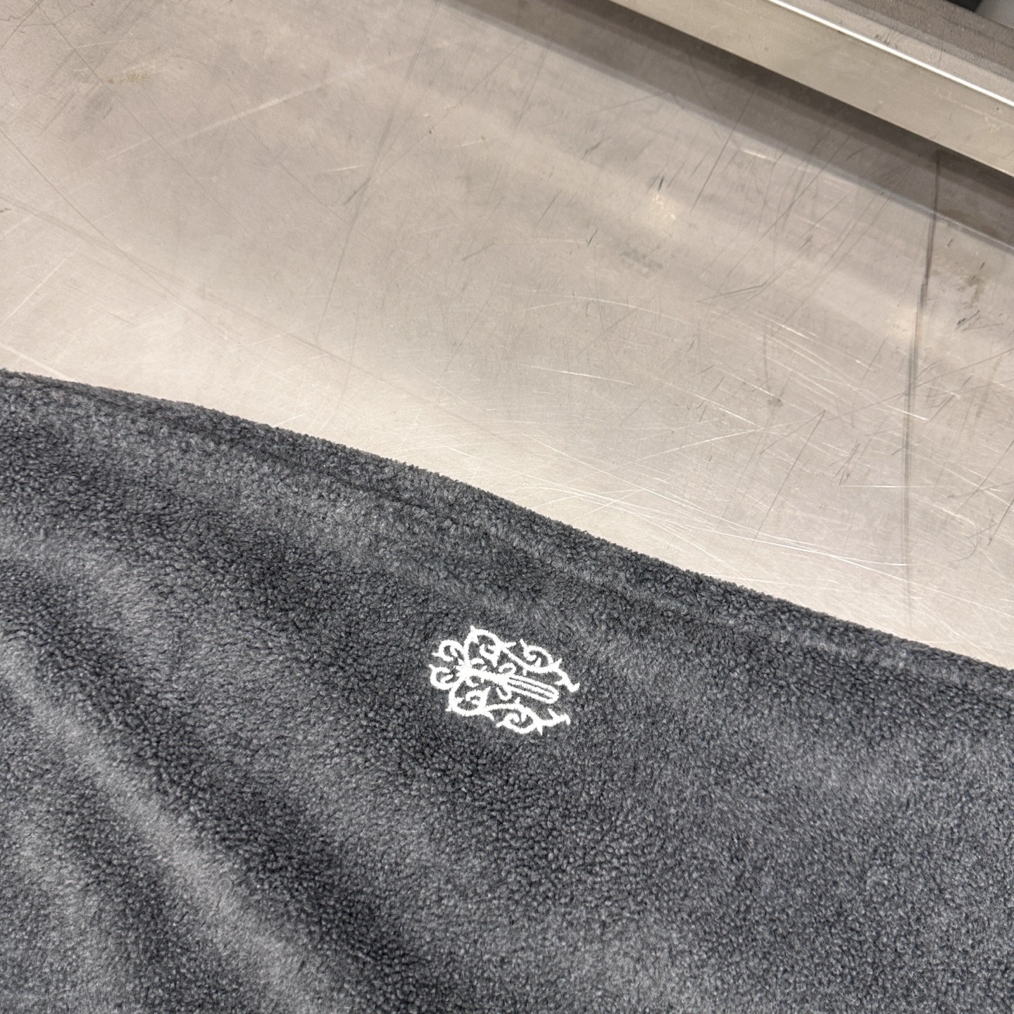 克罗心 ｜ 新款休闲裤，经典刺绣标，高密保暖摇粒绒面料，时尚休闲版型，男女同款，尺码sml