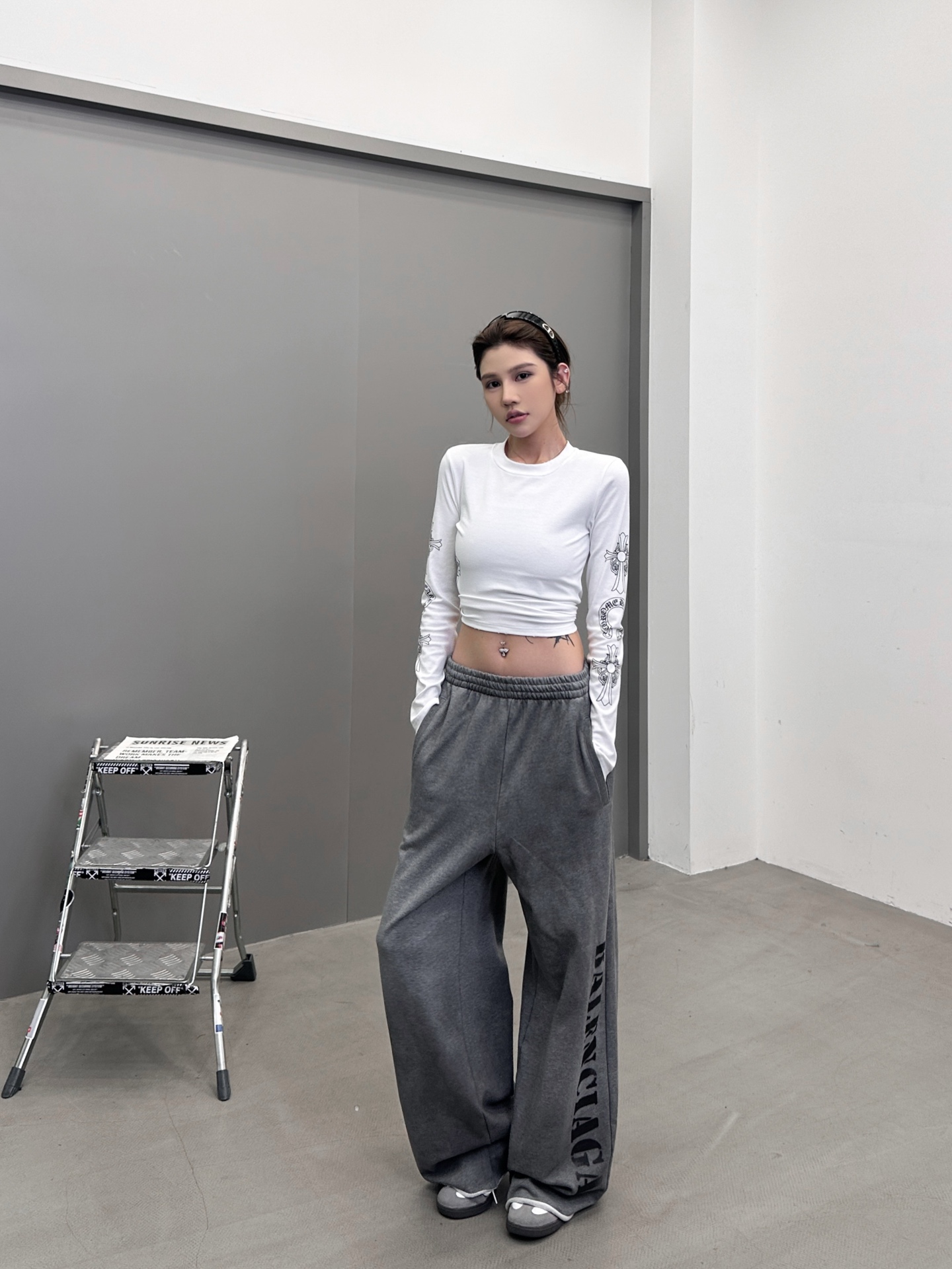 巴黎 ｜ 新款卫裤，成衣洗水喷色加数码直喷印花工艺，男女同款，尺码sml