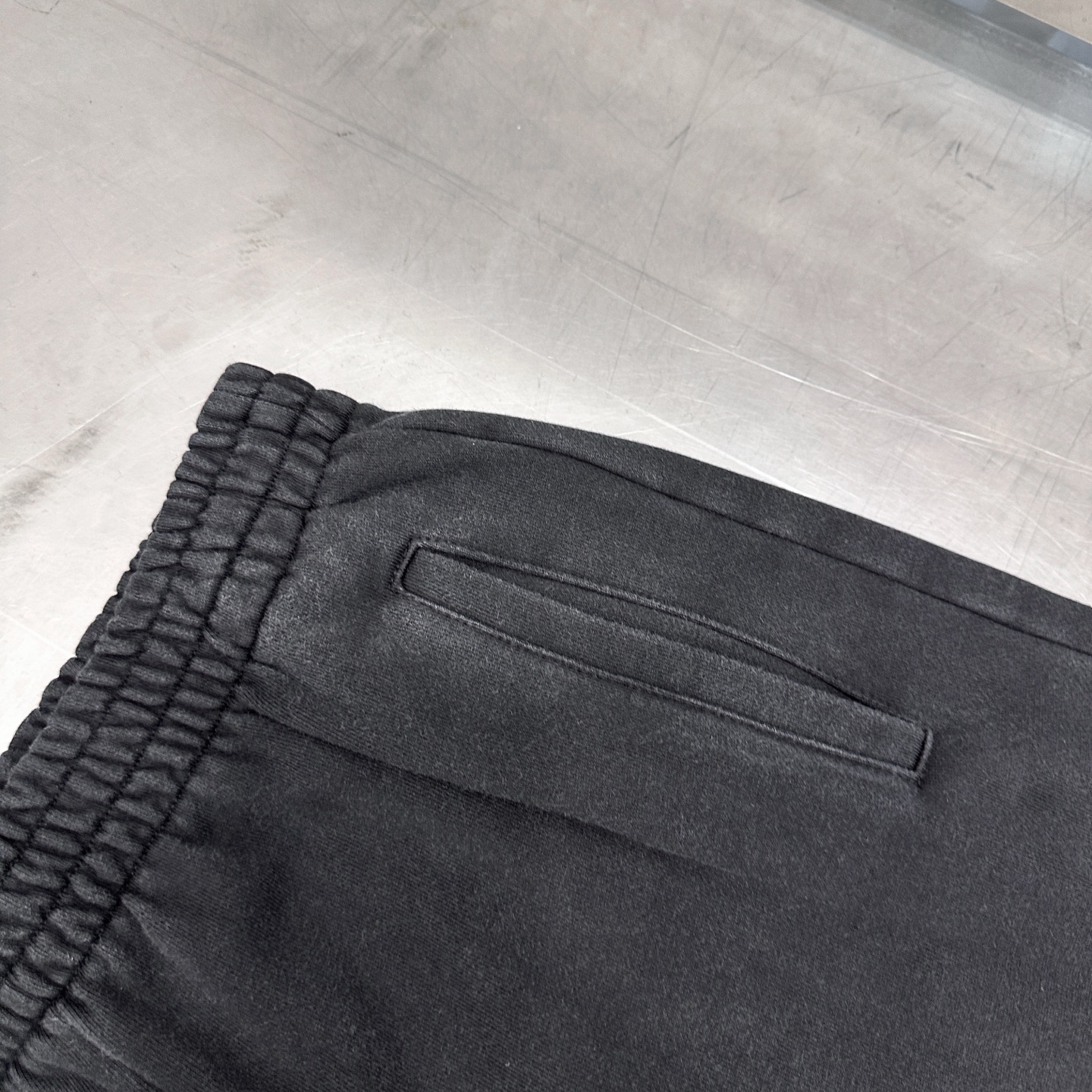 巴黎 ｜ 新款卫裤，成衣洗水喷色加数码直喷印花工艺，男女同款，尺码sml