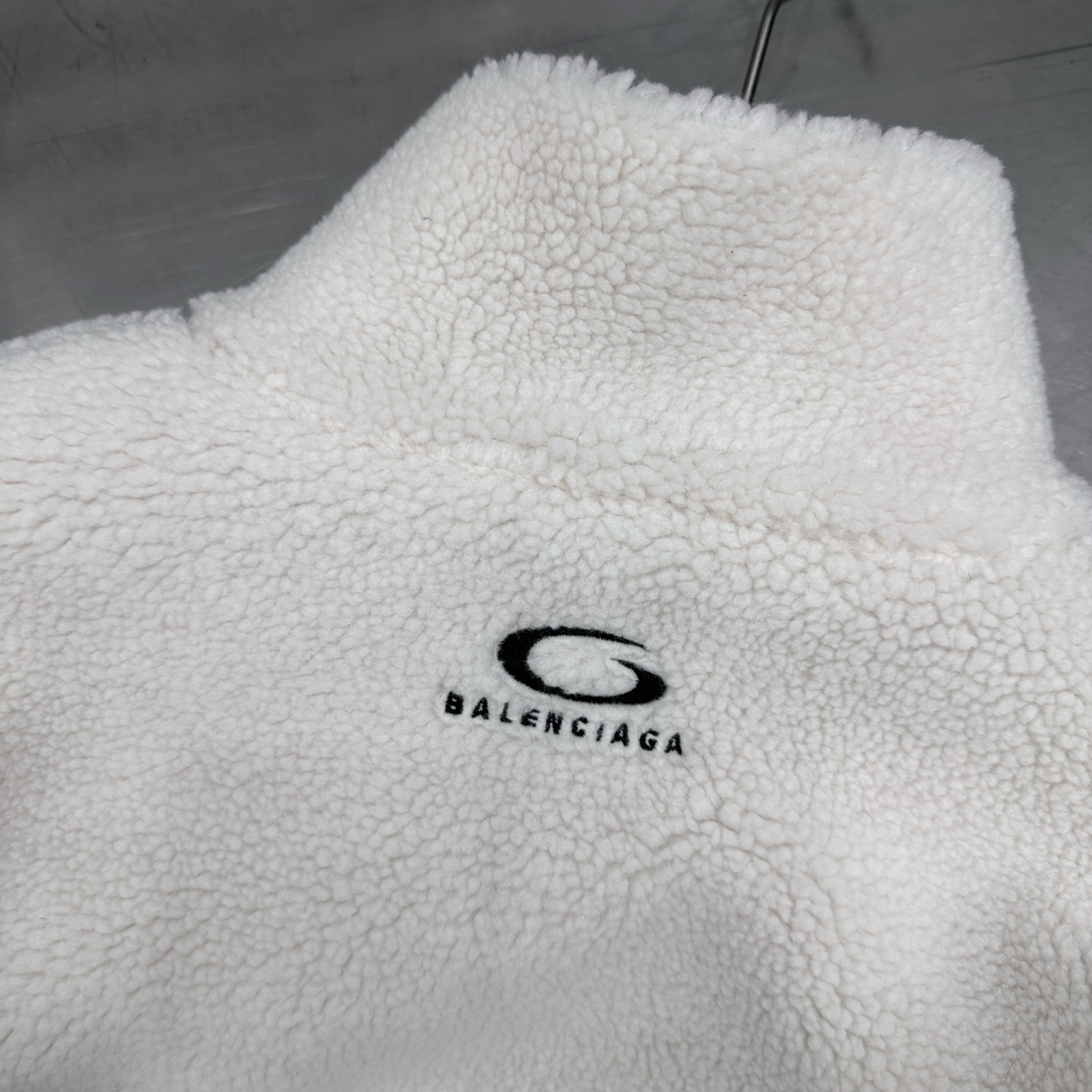 巴黎 ｜ 新款摇粒绒外套，经典刺绣标，高密加厚摇粒绒保暖面料，休闲时尚，尺码sml