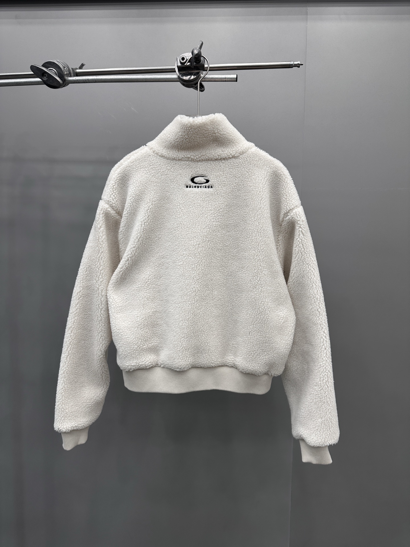 巴黎 ｜ 新款摇粒绒外套，经典刺绣标，高密加厚摇粒绒保暖面料，休闲时尚，尺码sml