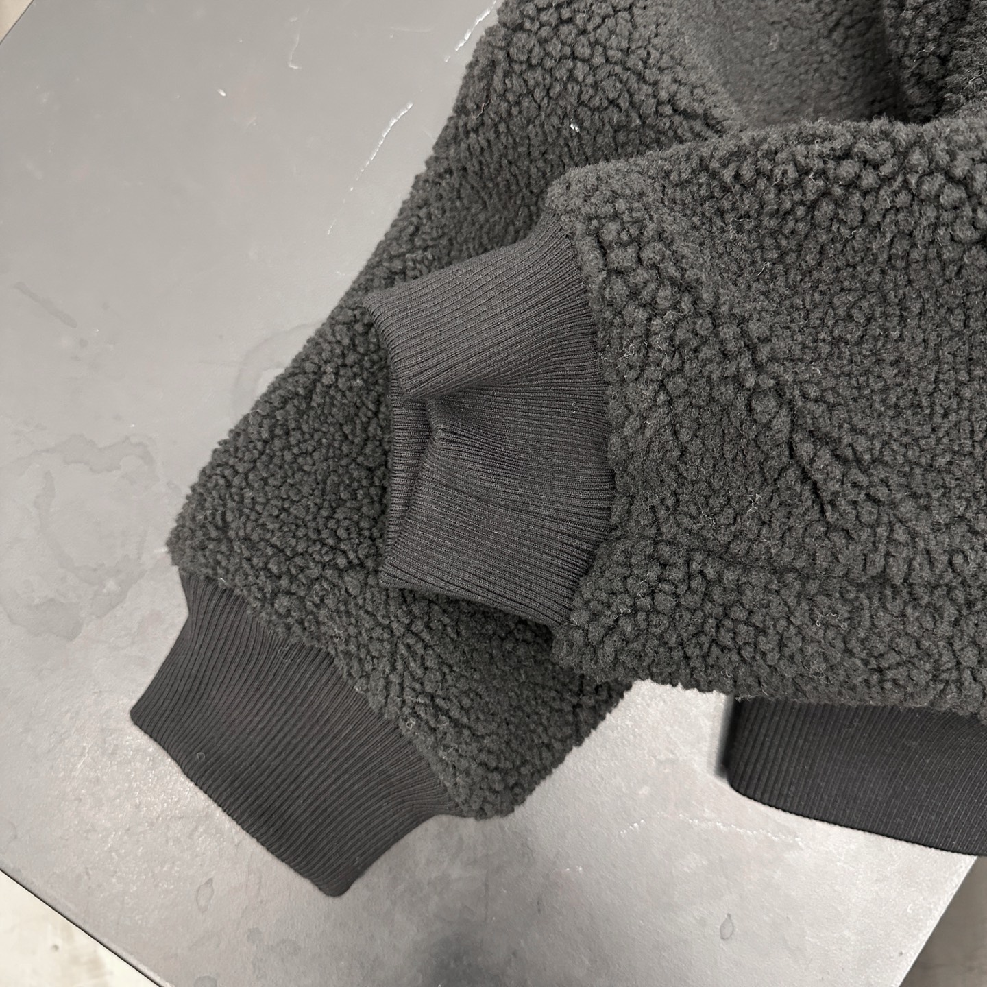 巴黎 ｜ 新款摇粒绒外套，经典刺绣标，高密加厚摇粒绒保暖面料，休闲时尚，尺码sml