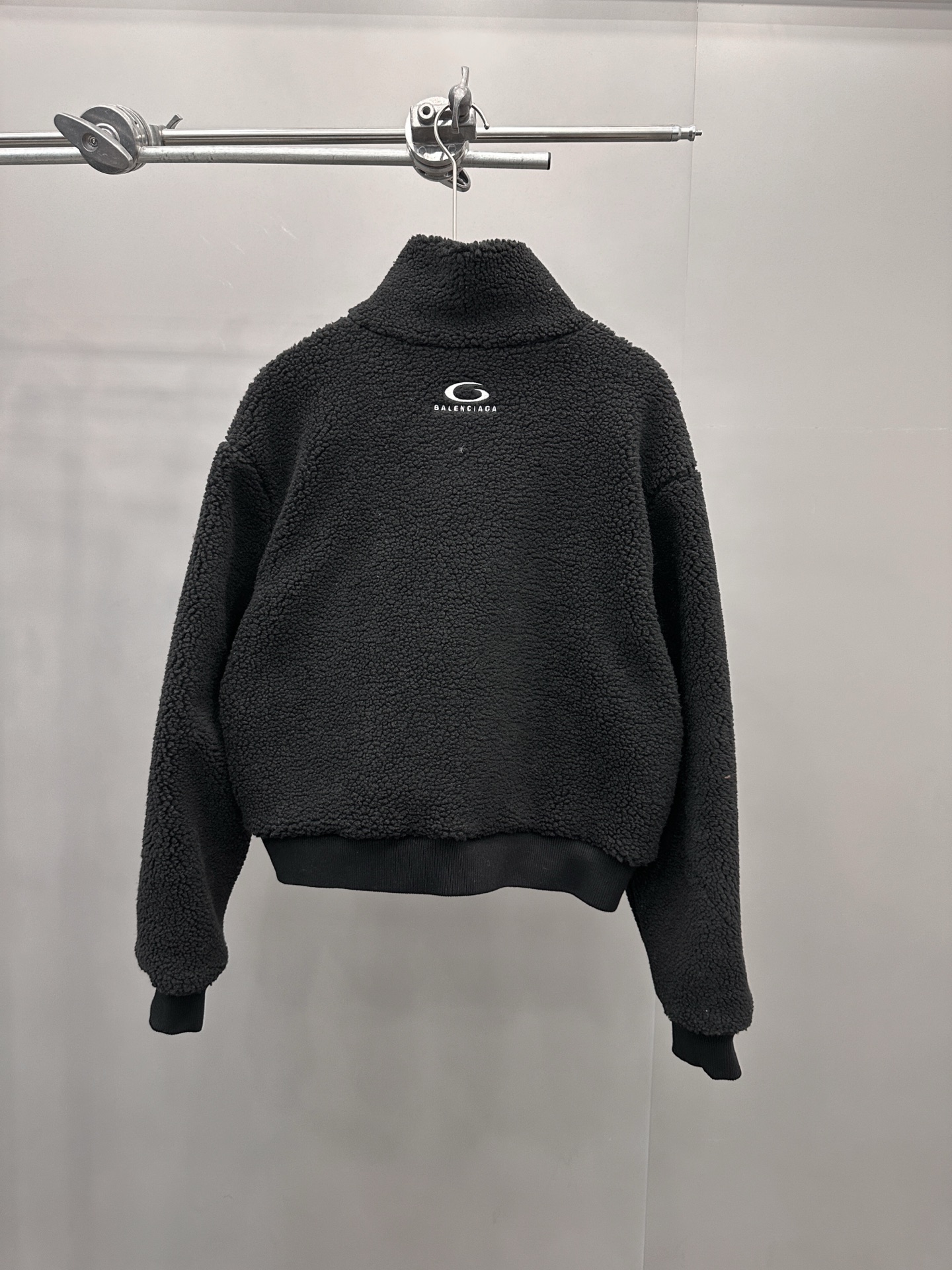 巴黎 ｜ 新款摇粒绒外套，经典刺绣标，高密加厚摇粒绒保暖面料，休闲时尚，尺码sml