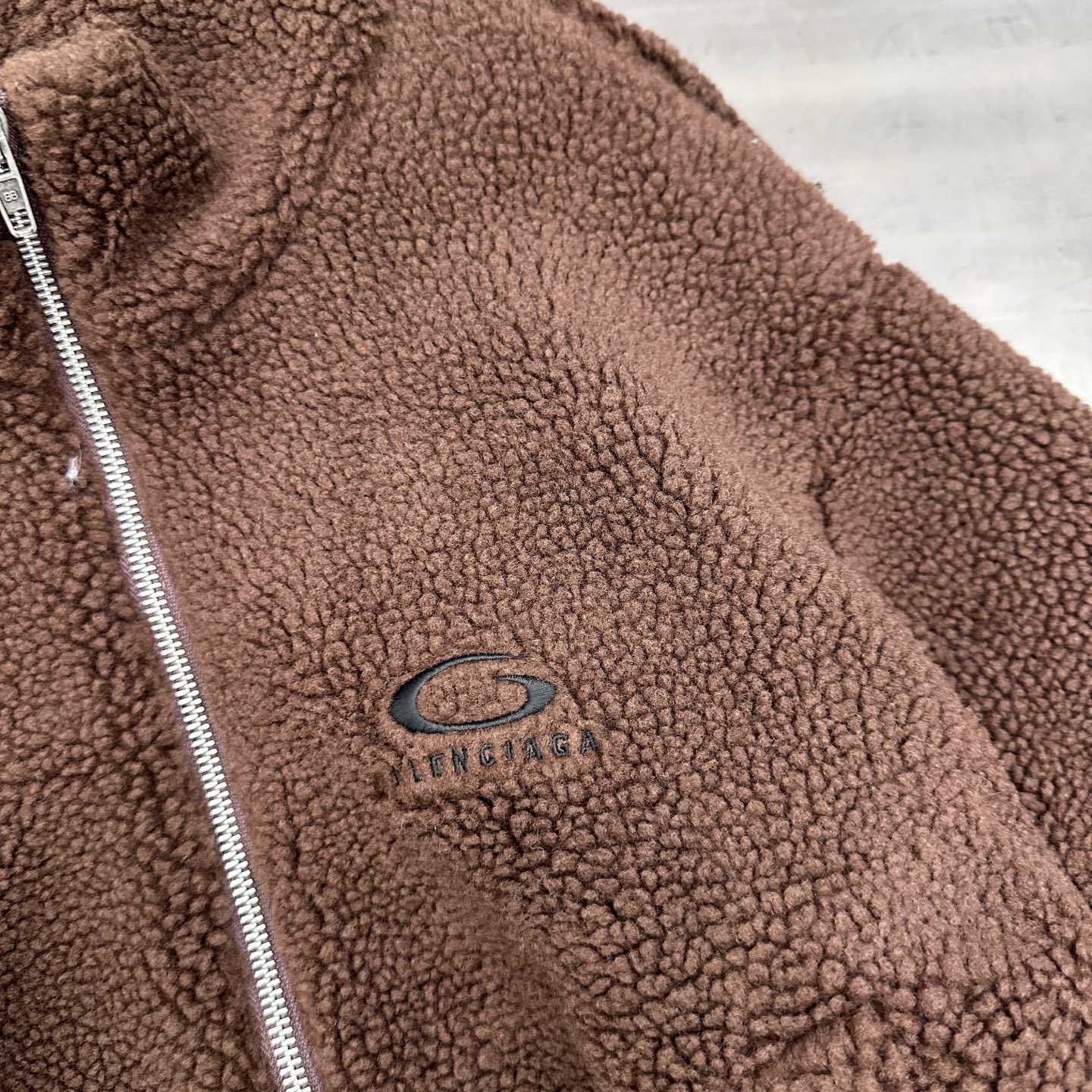 巴黎 ｜ 新款摇粒绒外套，经典刺绣标，高密加厚摇粒绒保暖面料，休闲时尚，尺码sml