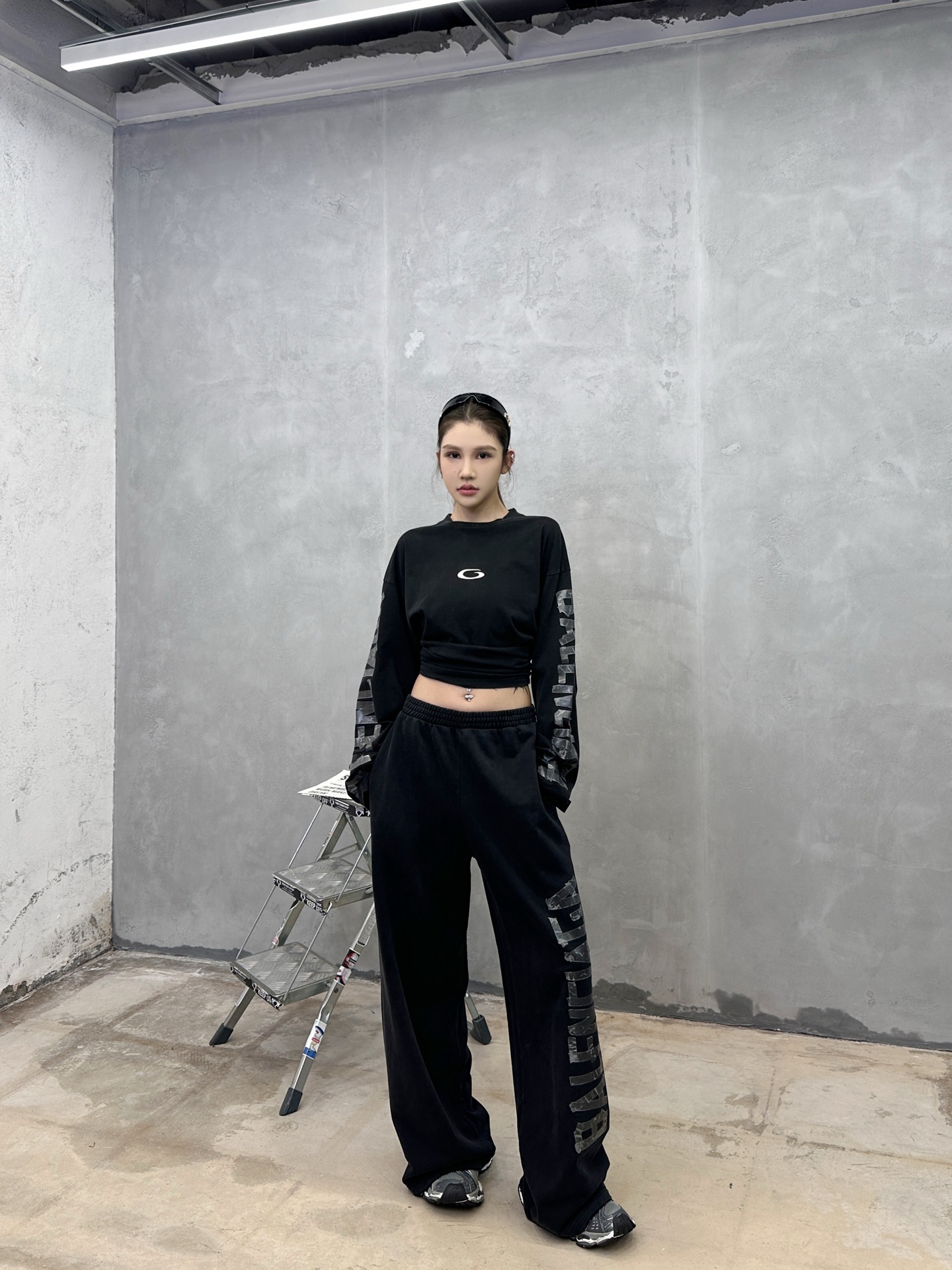 巴黎 ｜ 新款卫裤，成衣洗水炒色吊磨印花工艺，男女同款，尺码sml