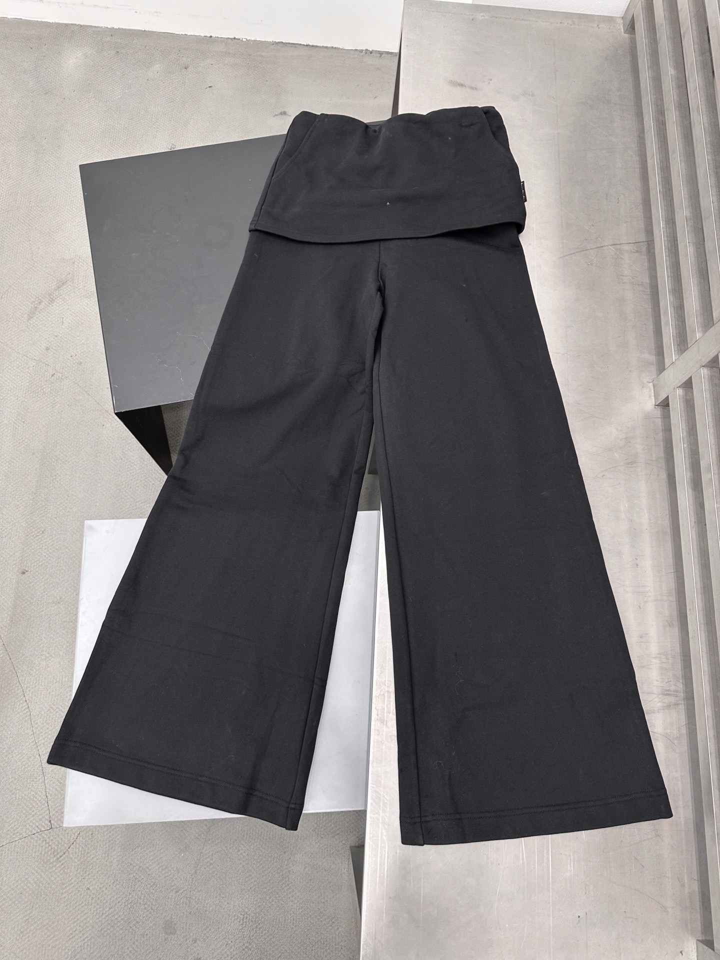 Acne ｜ 新款休闲裤，成衣洗水工艺加假两件款式，休闲时尚，尺码sml