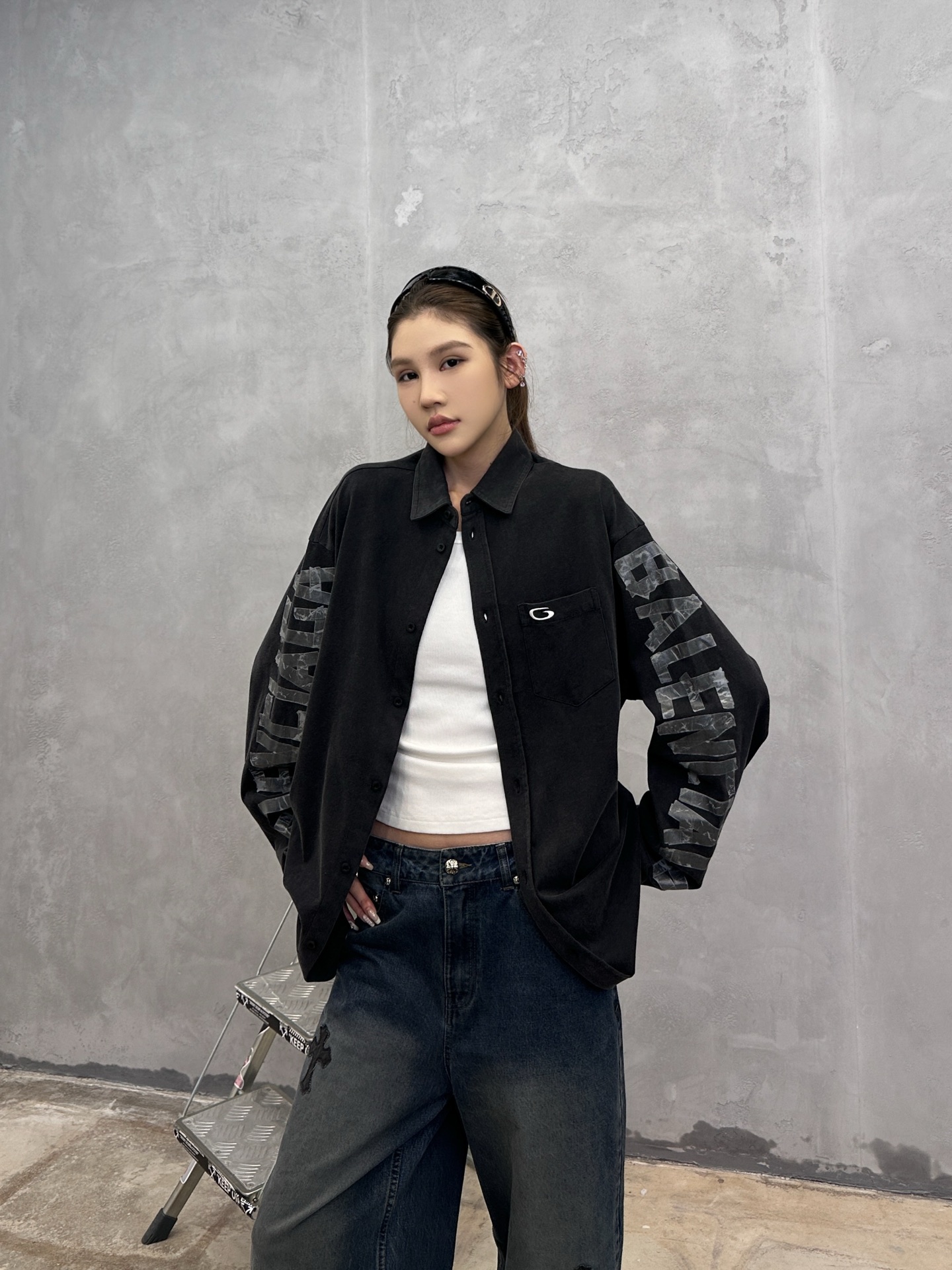 巴黎 ｜ 新款针织衬衣，成衣洗水炒色工艺，经典刺绣标加特殊硅胶印花工艺，100%精梳棉面料，男女同款，尺