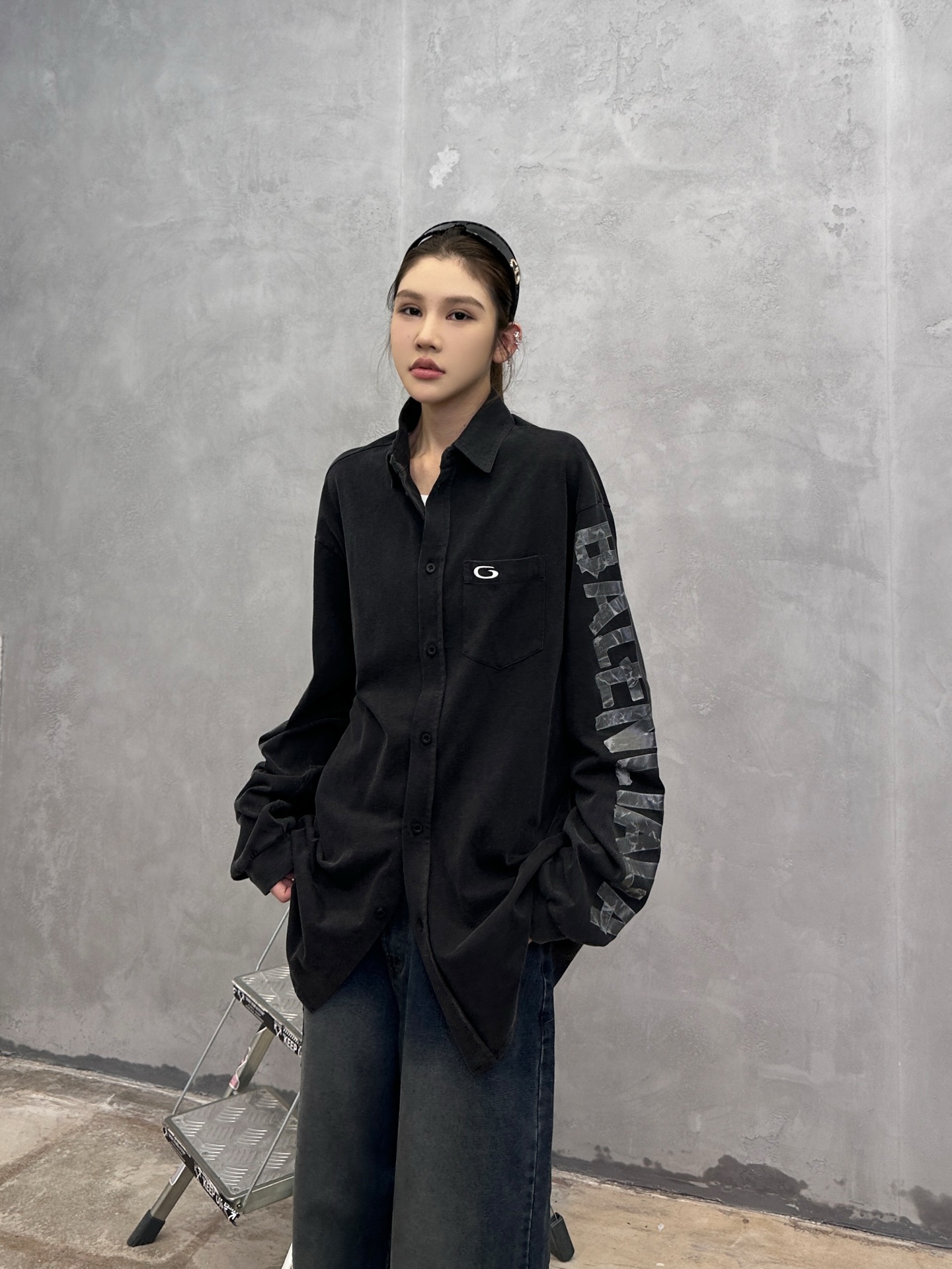 巴黎 ｜ 新款针织衬衣，成衣洗水炒色工艺，经典刺绣标加特殊硅胶印花工艺，100%精梳棉面料，男女同款，尺