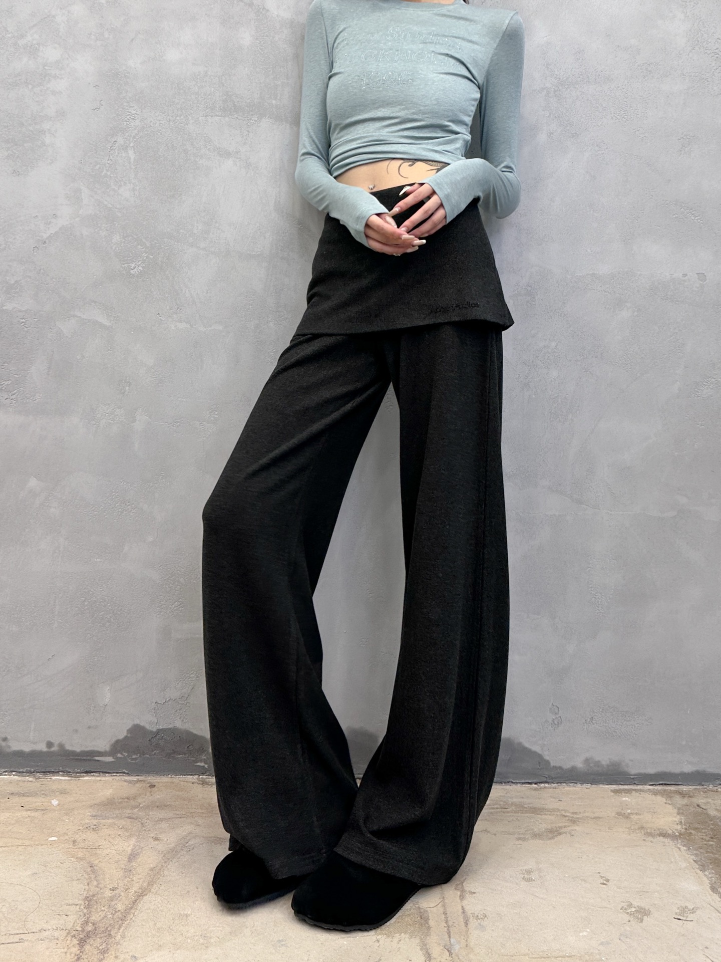 Acne ｜ 新款休闲裤，经典烫钻标，人棉混纺面料，休闲假两件款式，尺码sml