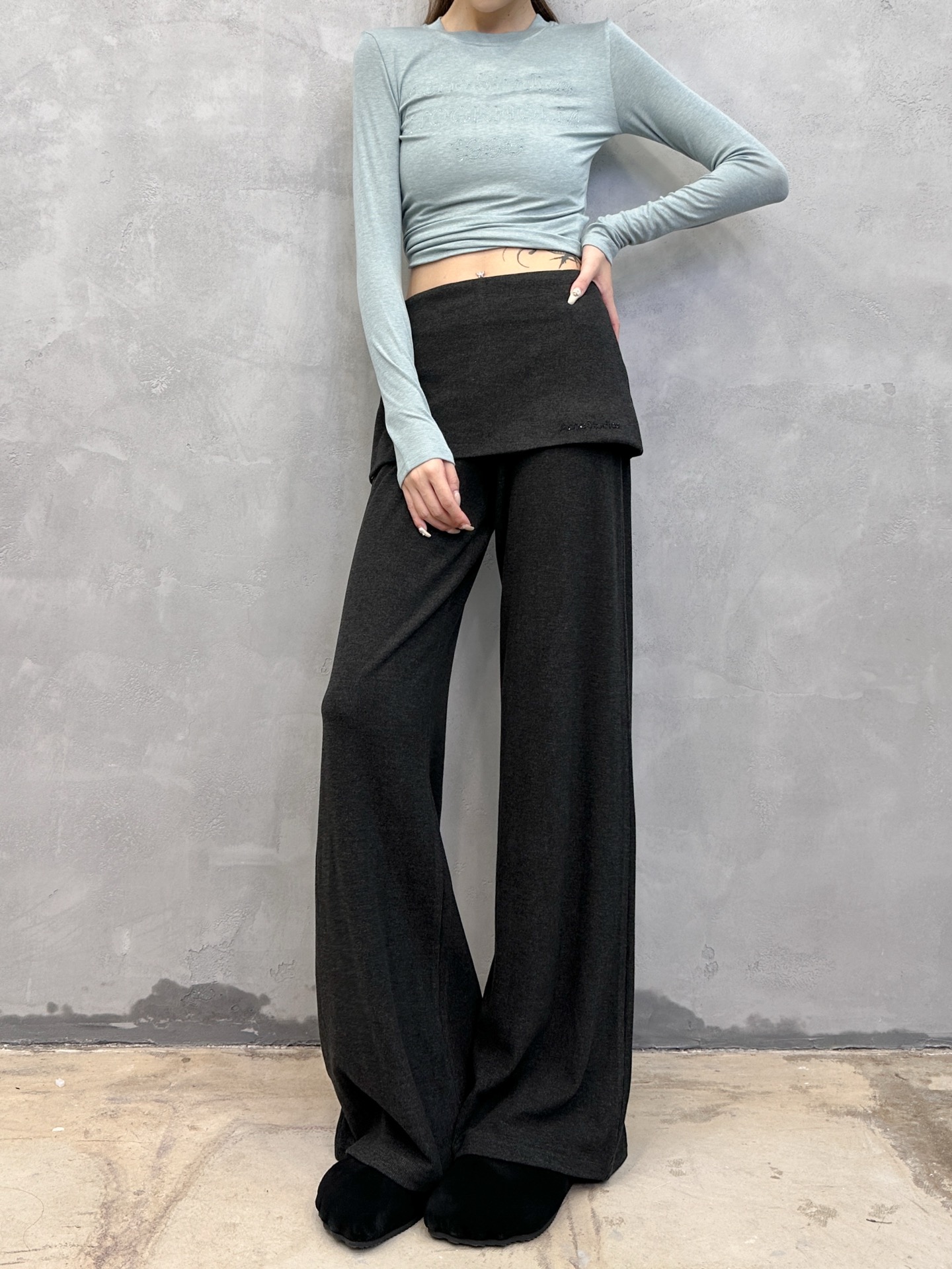 Acne ｜ 新款休闲裤，经典烫钻标，人棉混纺面料，休闲假两件款式，尺码sml