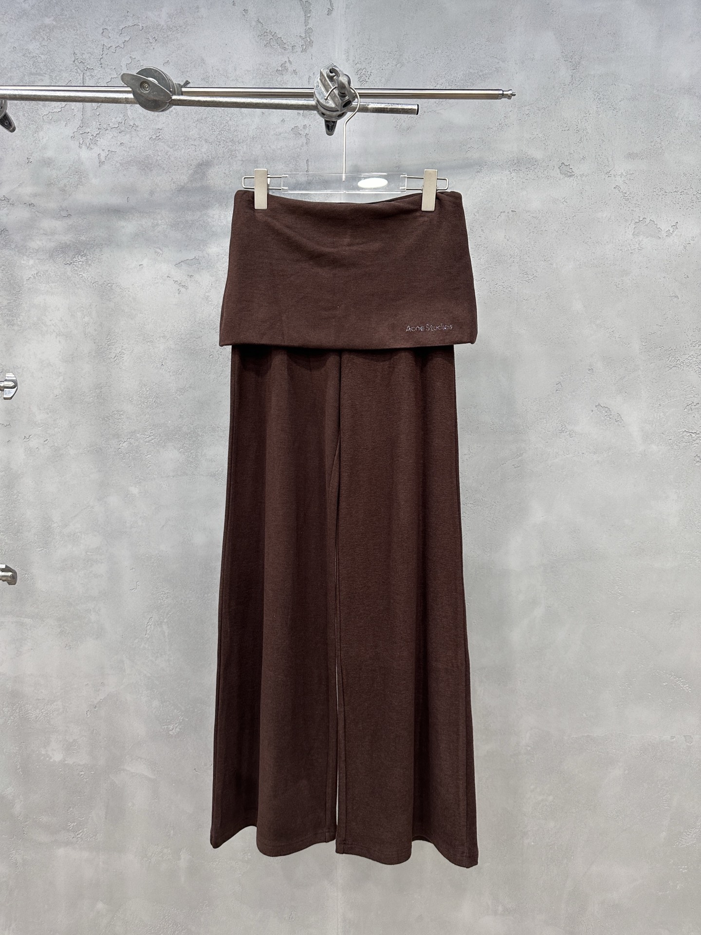 Acne ｜ 新款休闲裤，经典烫钻标，人棉混纺面料，休闲假两件款式，尺码sml