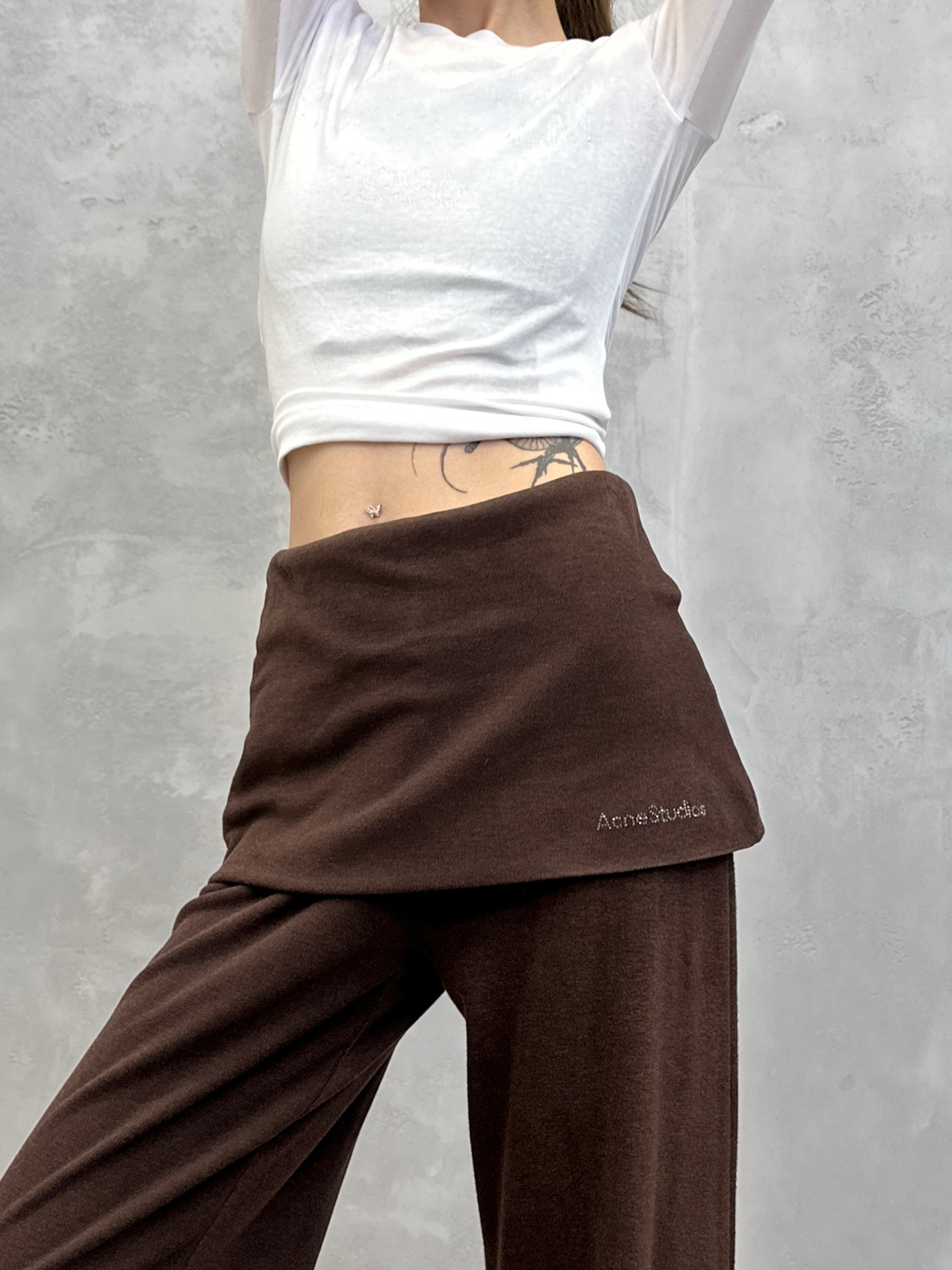 Acne ｜ 新款休闲裤，经典烫钻标，人棉混纺面料，休闲假两件款式，尺码sml
